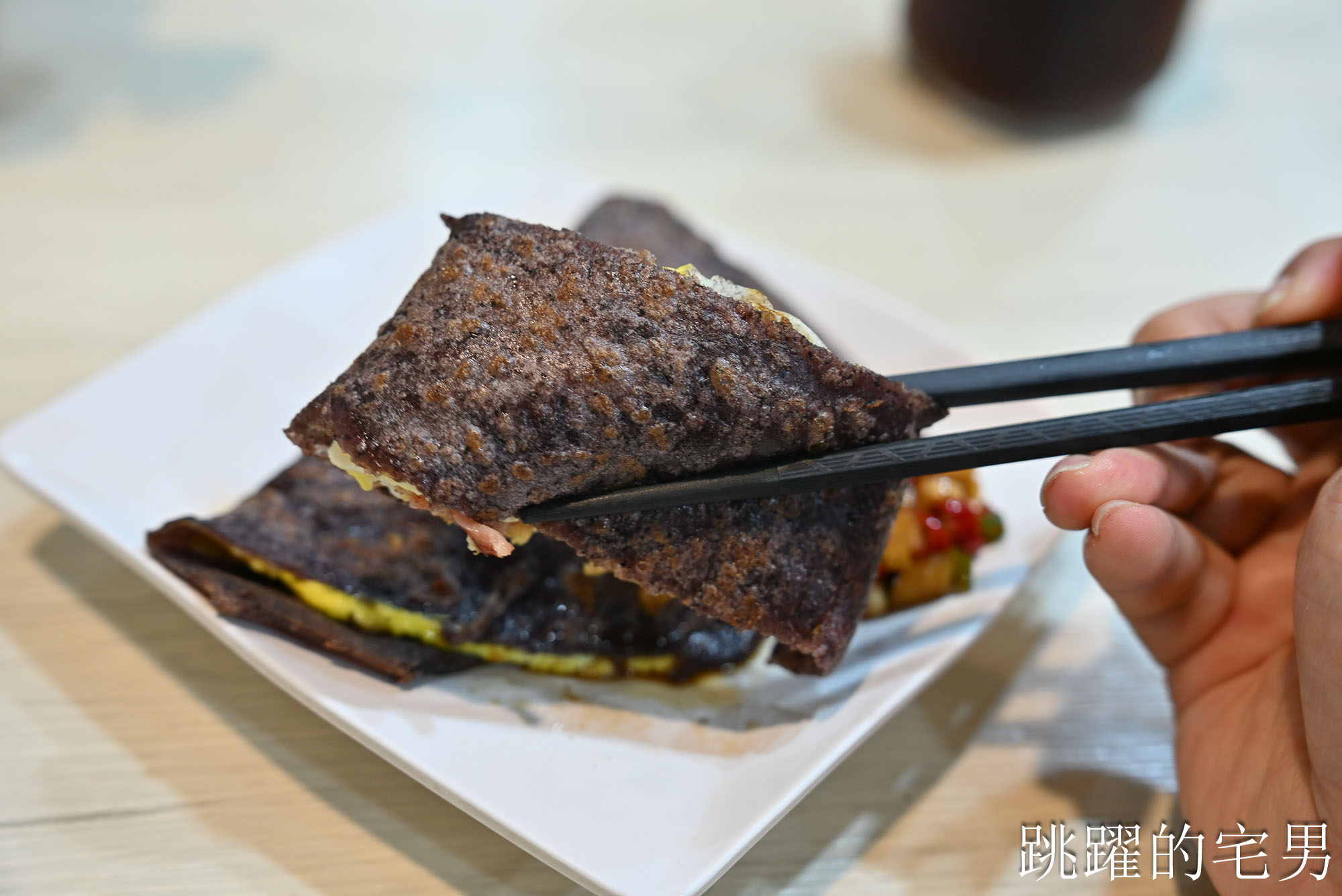 [花蓮美食]676中西式早午餐-超巨大越南法國麵包! 厚切肉片太誇張了，老闆娘超親切，太昌美食，花蓮早餐