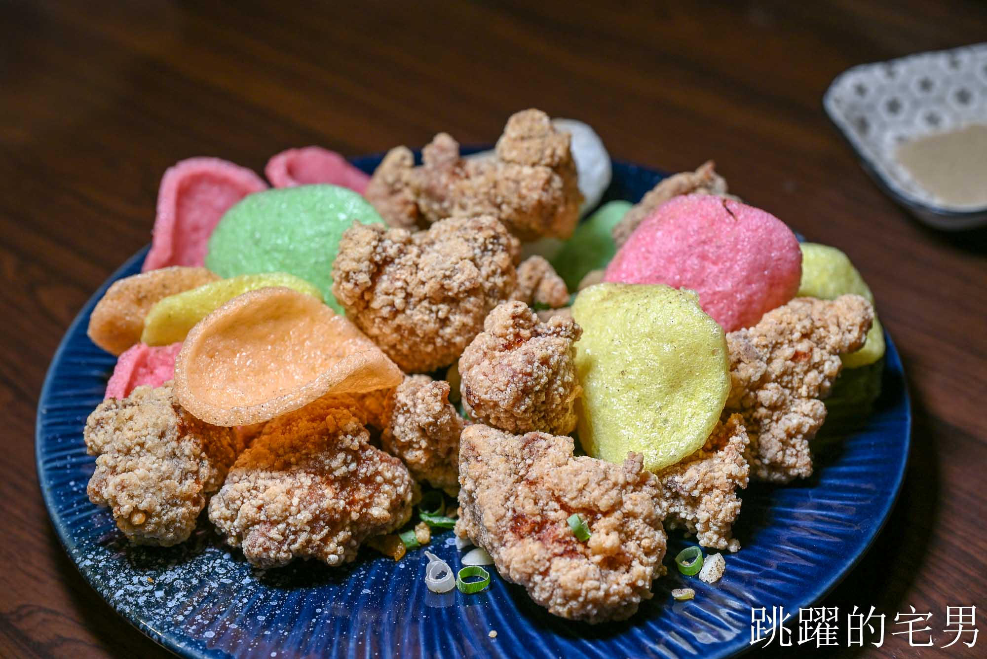 [花蓮美食]連記海產餐廳- 30年花蓮海鮮熱炒濃郁咖哩螃蟹、剁椒豬腳香辣夠味，大鍋海鮮米粉看了超爽