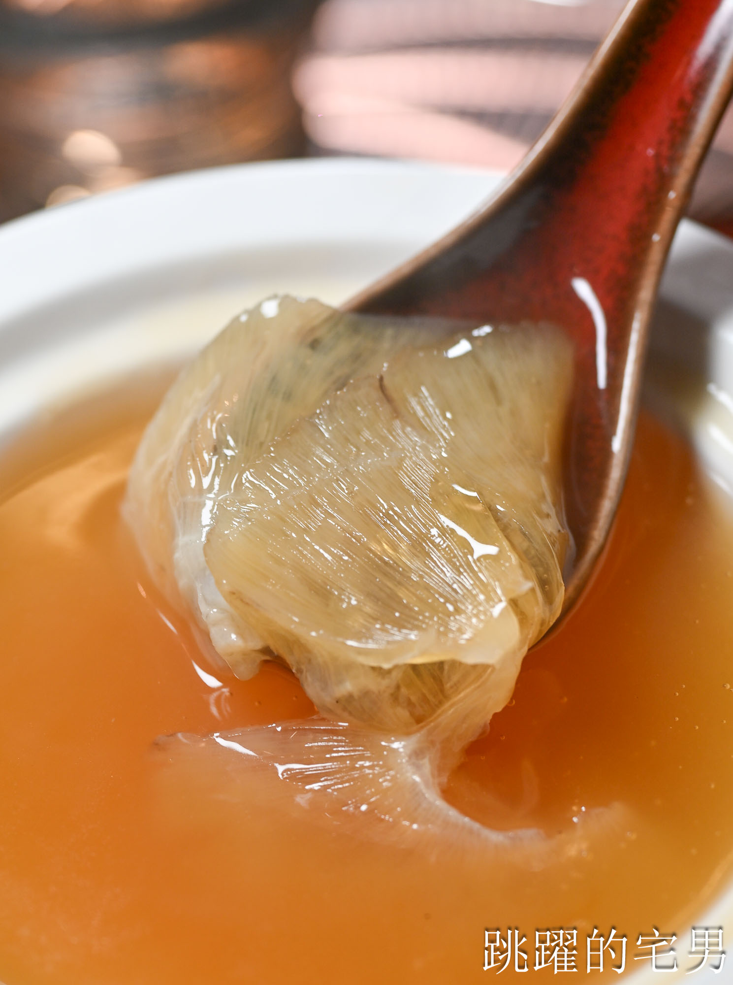[民生社區美食]華國私廚廖家宴&The Bar-龍眼木油淋鵝皮超脆很驚豔、快要消失反沙芋頭甜點，台北私廚推薦