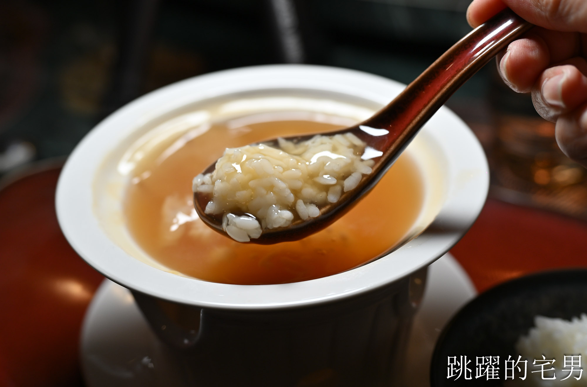 [民生社區美食]華國私廚廖家宴&The Bar-龍眼木油淋鵝皮超脆很驚豔、快要消失反沙芋頭甜點，台北私廚推薦