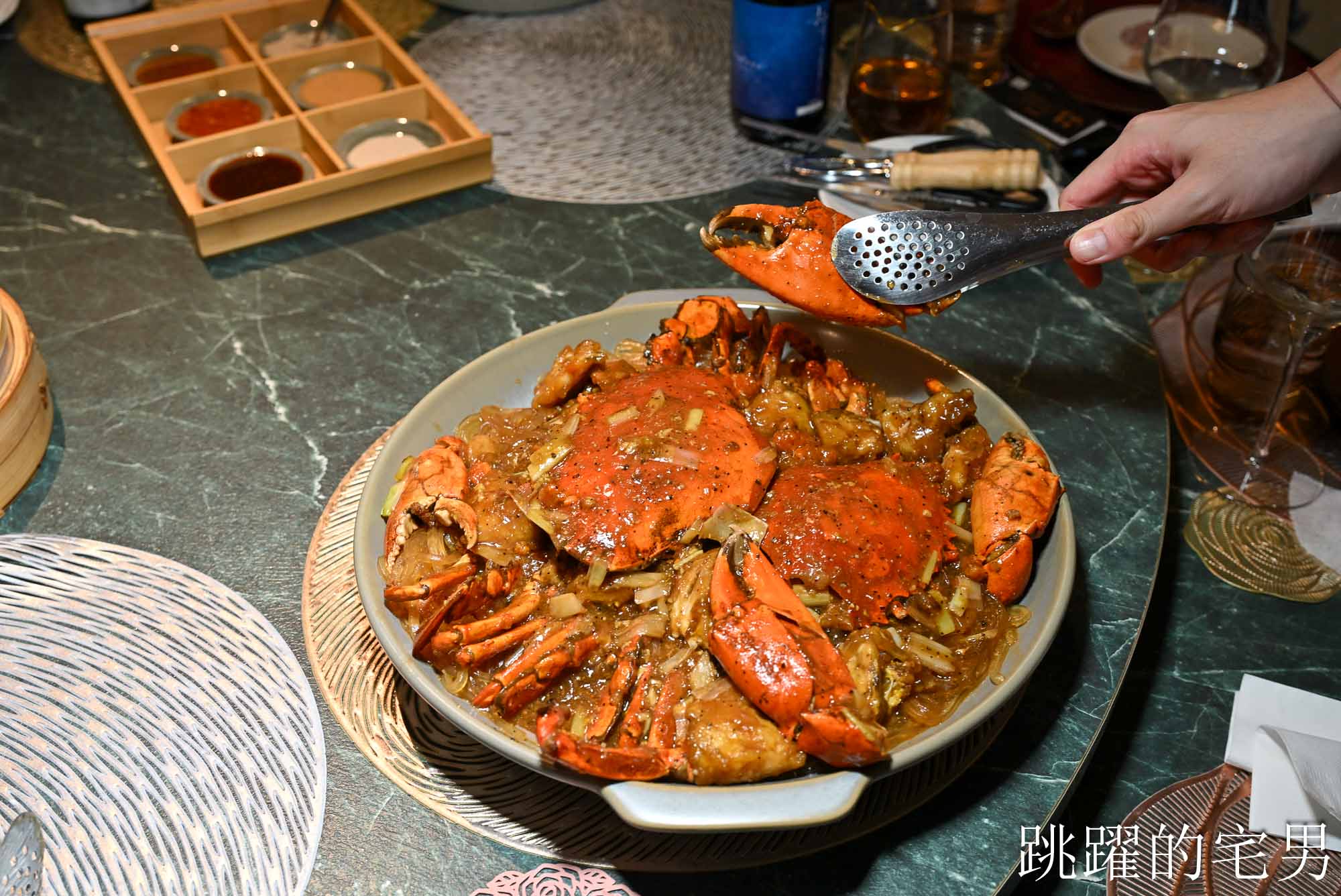 [民生社區美食]華國私廚廖家宴&The Bar-龍眼木油淋鵝皮超脆很驚豔、快要消失反沙芋頭甜點，台北私廚推薦