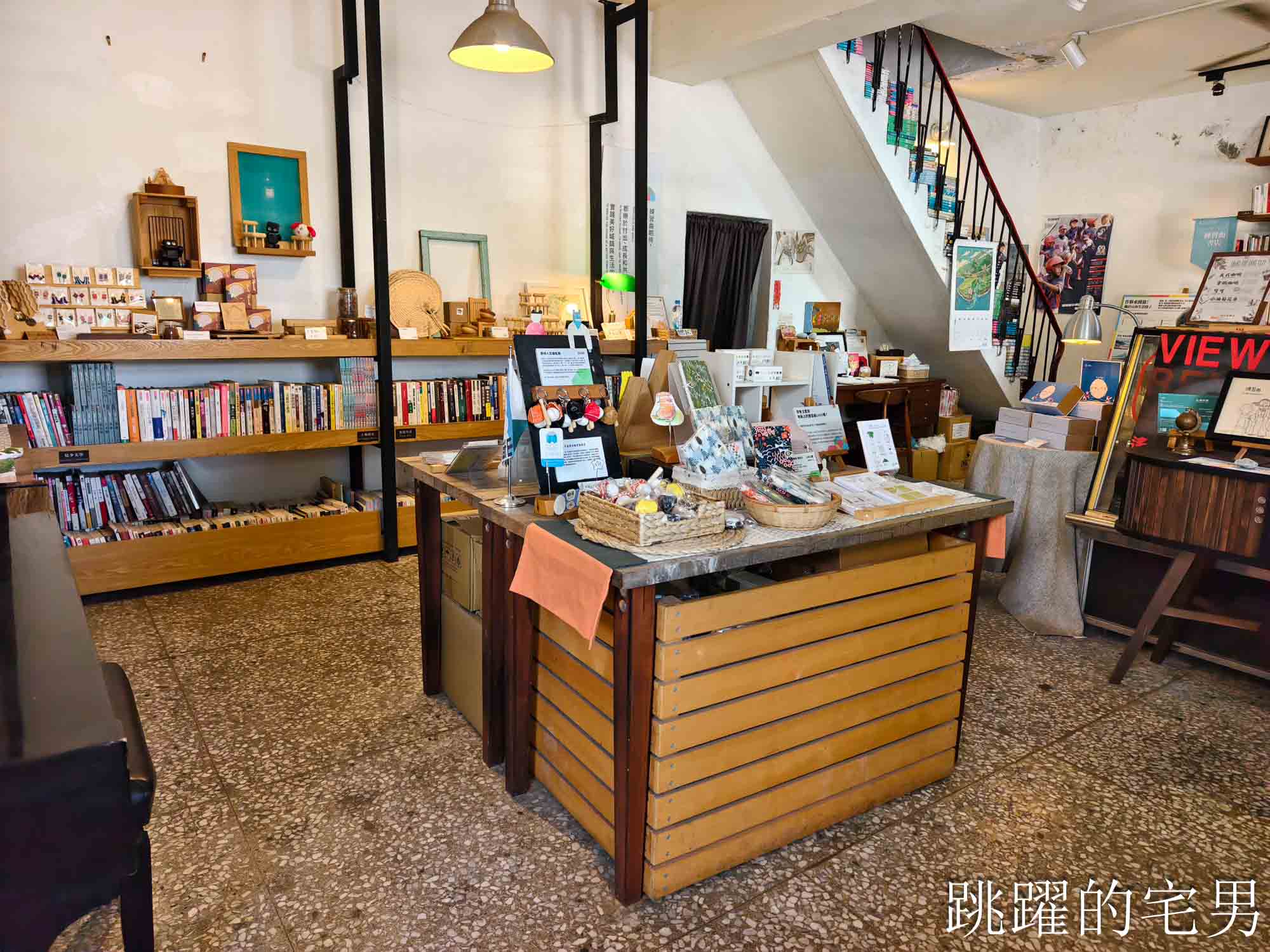 [花蓮新城懶人包]走進新城老街慢慢玩，新城照相館、佳興檸檬汁、練習曲書店、來新城伴手禮與山海百貨