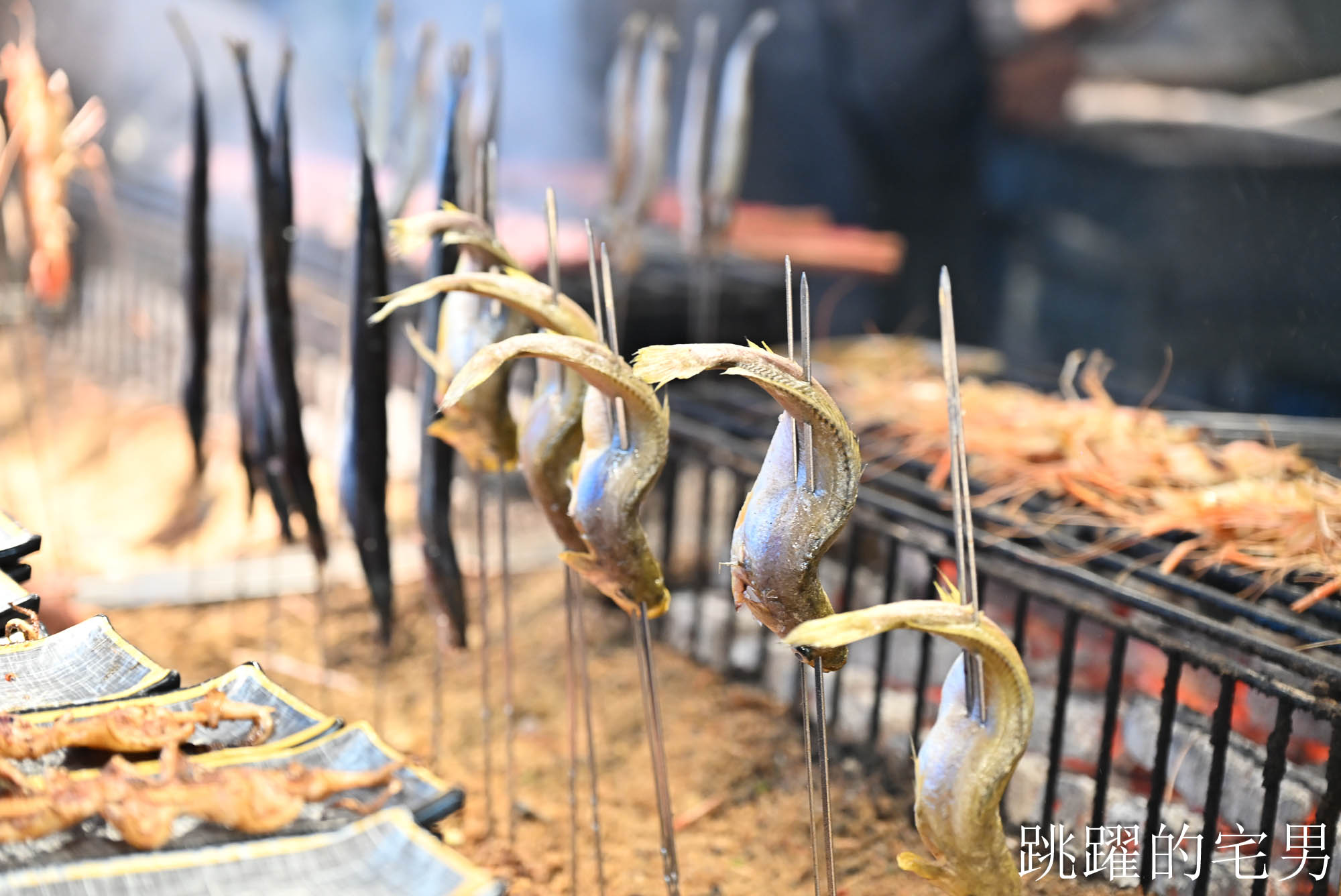 最狂廣州吃到飽!銘門御海宴 30公尺活海鮮水道任你撈,鮪魚解體秀、烤榴槤暢吃 最狂廣州吃到飽!銘門御海宴 30公尺活海鮮水道任你撈,鮪魚解體秀、烤榴槤暢吃