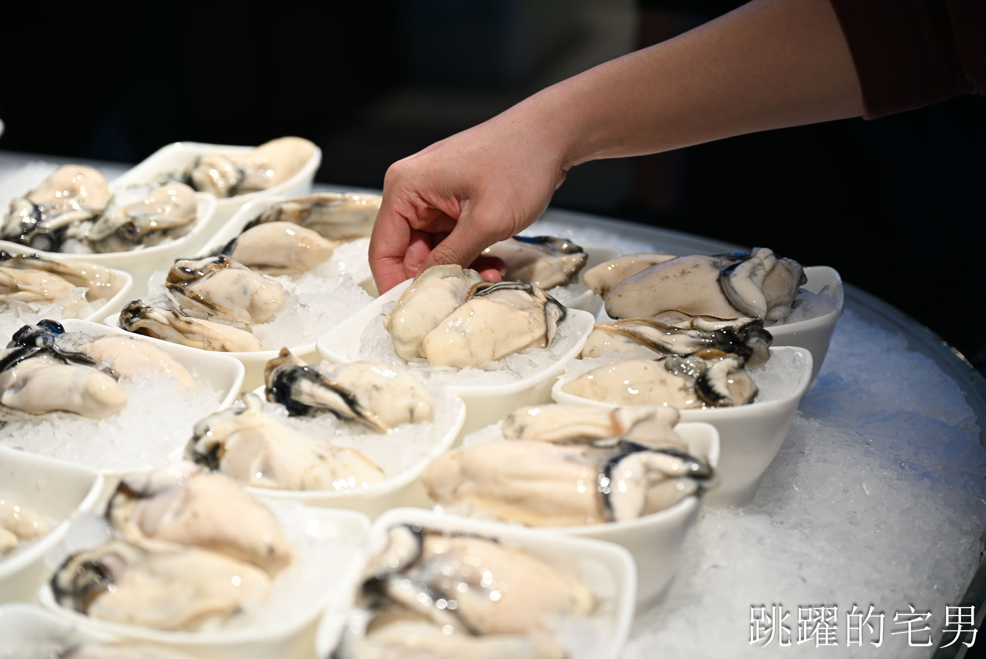 最狂廣州吃到飽!銘門御海宴 30公尺活海鮮水道任你撈,鮪魚解體秀、烤榴槤暢吃 最狂廣州吃到飽!銘門御海宴 30公尺活海鮮水道任你撈,鮪魚解體秀、烤榴槤暢吃