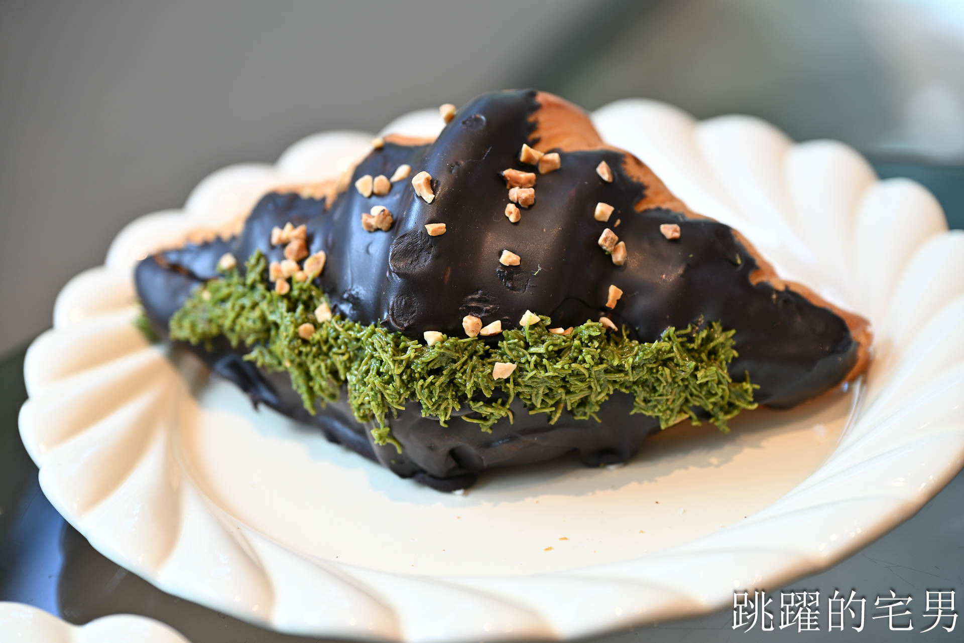 [壽豐咖啡廳推薦]常紅蛋糕常紅蛋糕 Redever cake-芒果麻糬泡芙好吃到會想念，珍珠泰奶蛋塔令人驚艷! 花蓮甜點推薦