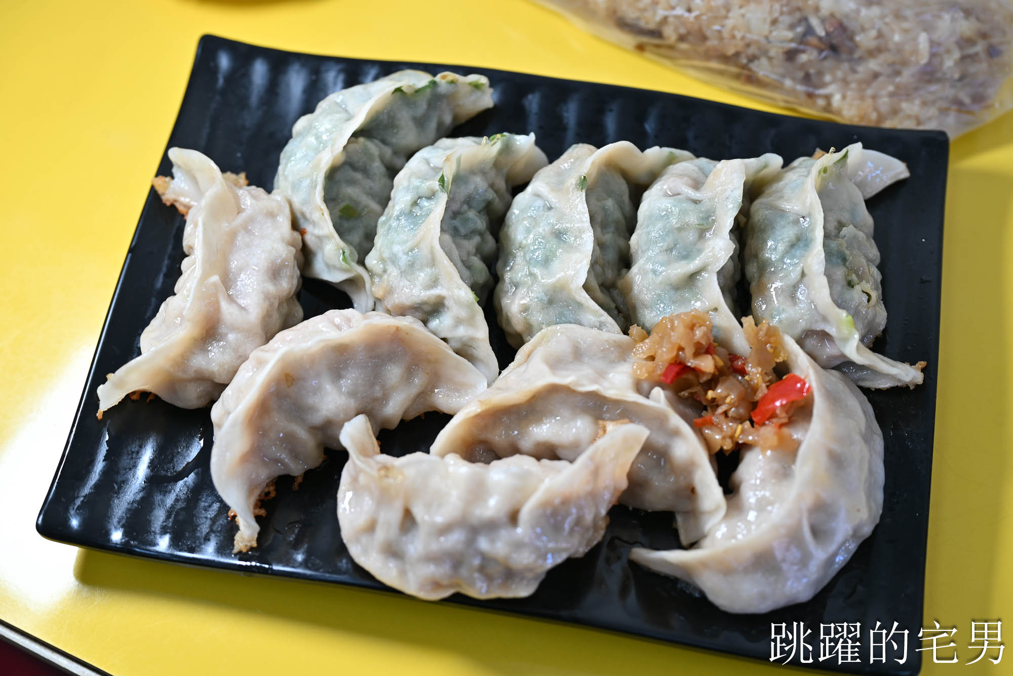 網站近期文章：[花蓮早餐]美好早餐-大煎餃內餡超飽滿，外帶用紙盒也太用心，吃吃看這家花蓮煎餃吧