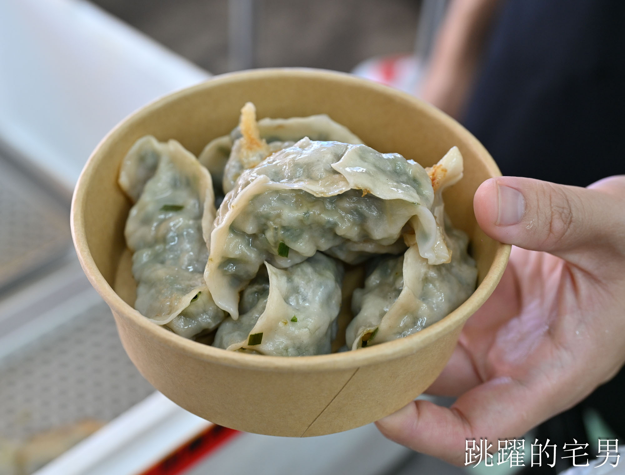 [花蓮早餐]美好早餐-大煎餃內餡超飽滿，外帶用紙盒也太用心，吃吃看這家花蓮煎餃吧