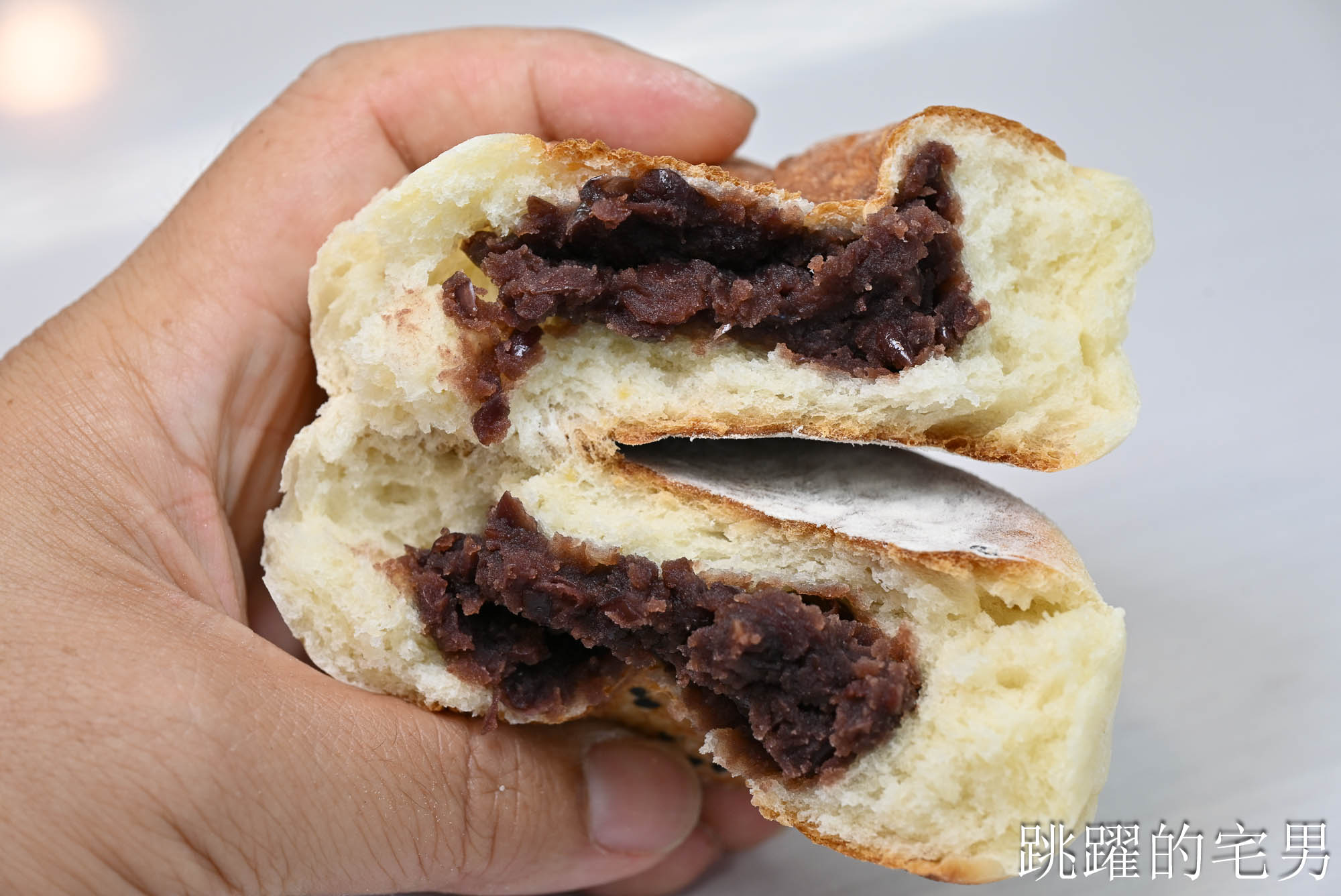 [花蓮美食推薦]雷記饅頭-連吃3天? 30種口味真的吃不完!  限量酒釀餅、九層塔烙餅必吃! 花蓮老麵包子推薦竹筍包