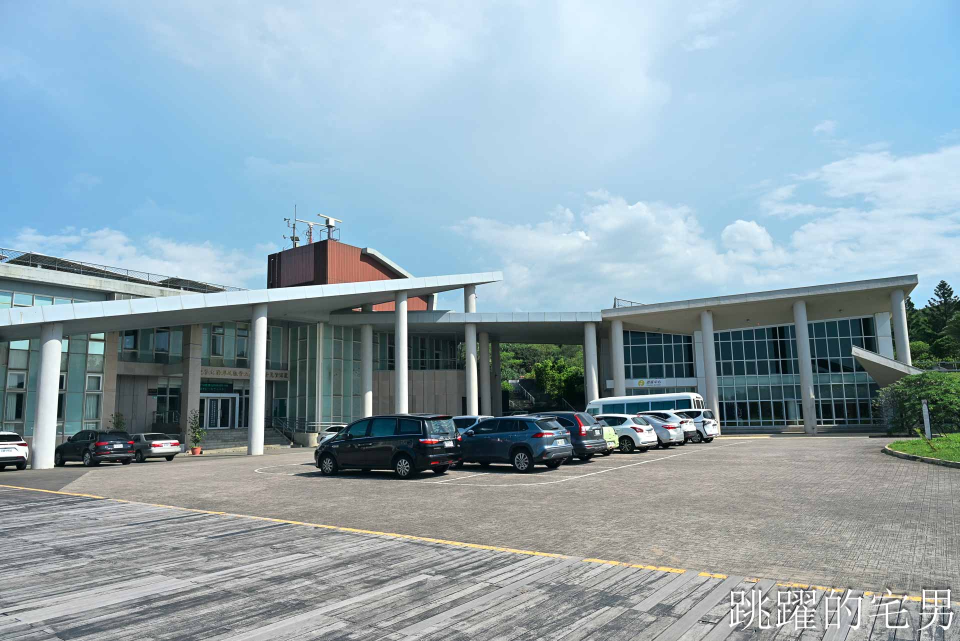 [2026福爾摩沙北海岸藝術季]北海岸一日遊推薦！朱銘美術館、金山老街美食、白沙灣、網美打卡點跳石公車站一次玩遍，潮歌藝術節