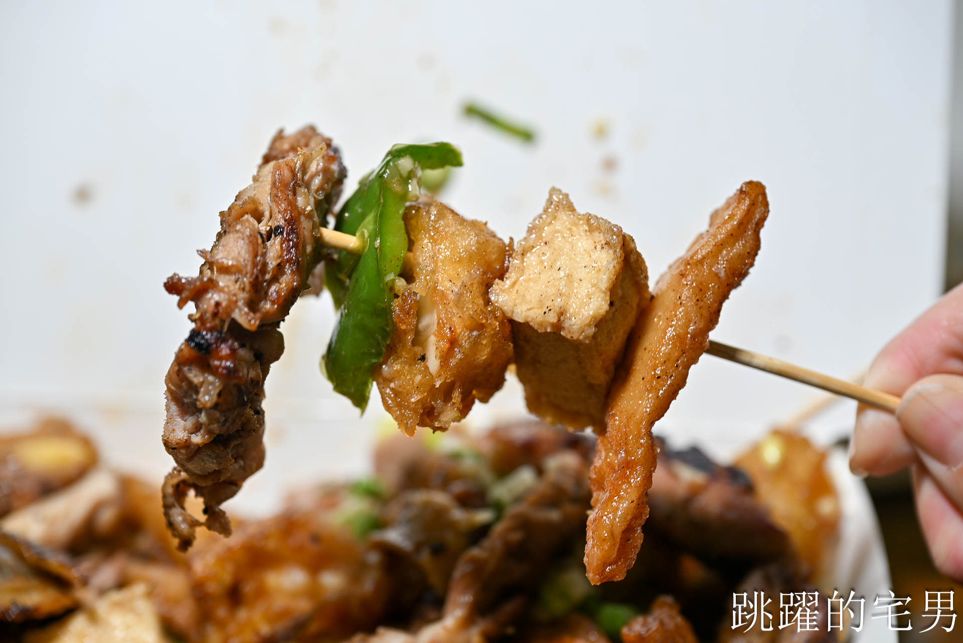 [玉里美食推薦]米達碳烤雞排-曾是193縣道雞排傳說! 碳烤五花肉、 碳烤脆皮雞腿排，炸麻糬也太好吃了吧!