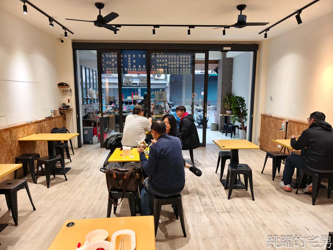 [花蓮美食]東北海魷魚羹新港店-肉羹清湯意外合我口味，大塊滷肉飯鹹香好滋味