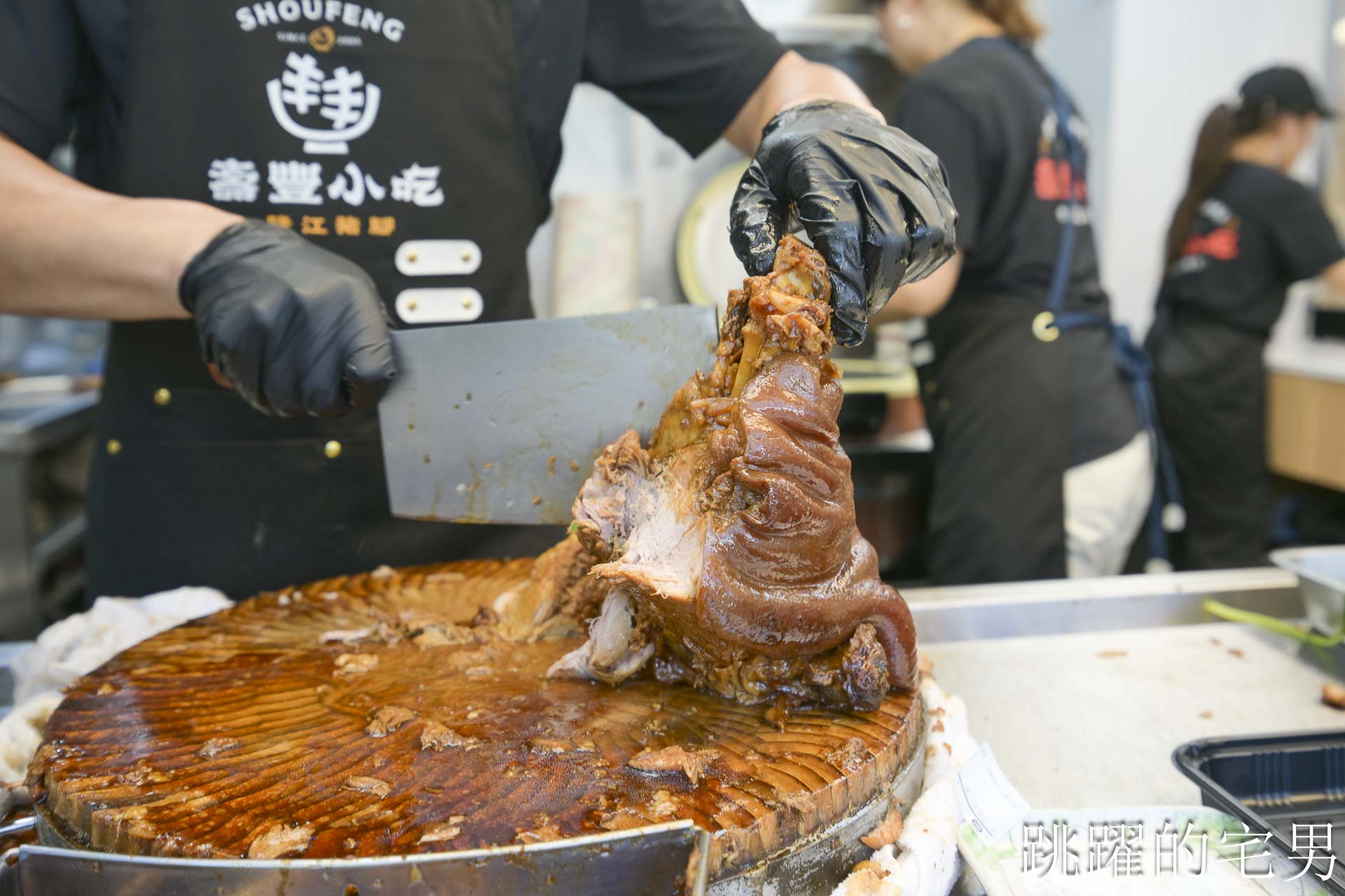 [花蓮壽豐美食]壽豐小吃隆江豬腳飯 :  台灣居然有賣隆江豬腳飯！一碗道盡男人的浪漫，四點金膠質滿滿一抿就化，壽豐美食推薦