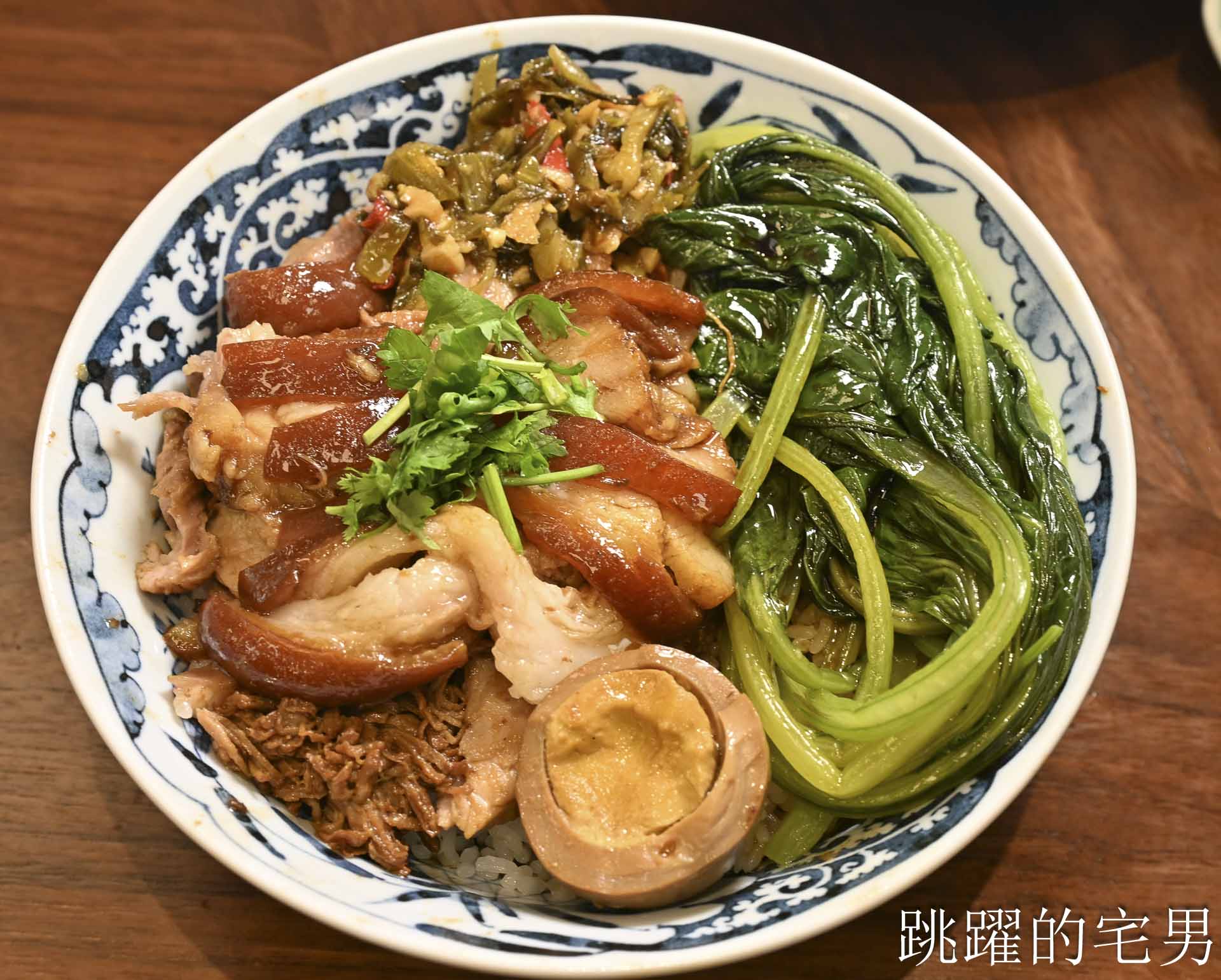 [花蓮壽豐美食]壽豐小吃隆江豬腳飯 :  台灣居然有賣隆江豬腳飯！一碗道盡男人的浪漫，四點金膠質滿滿一抿就化，壽豐美食推薦