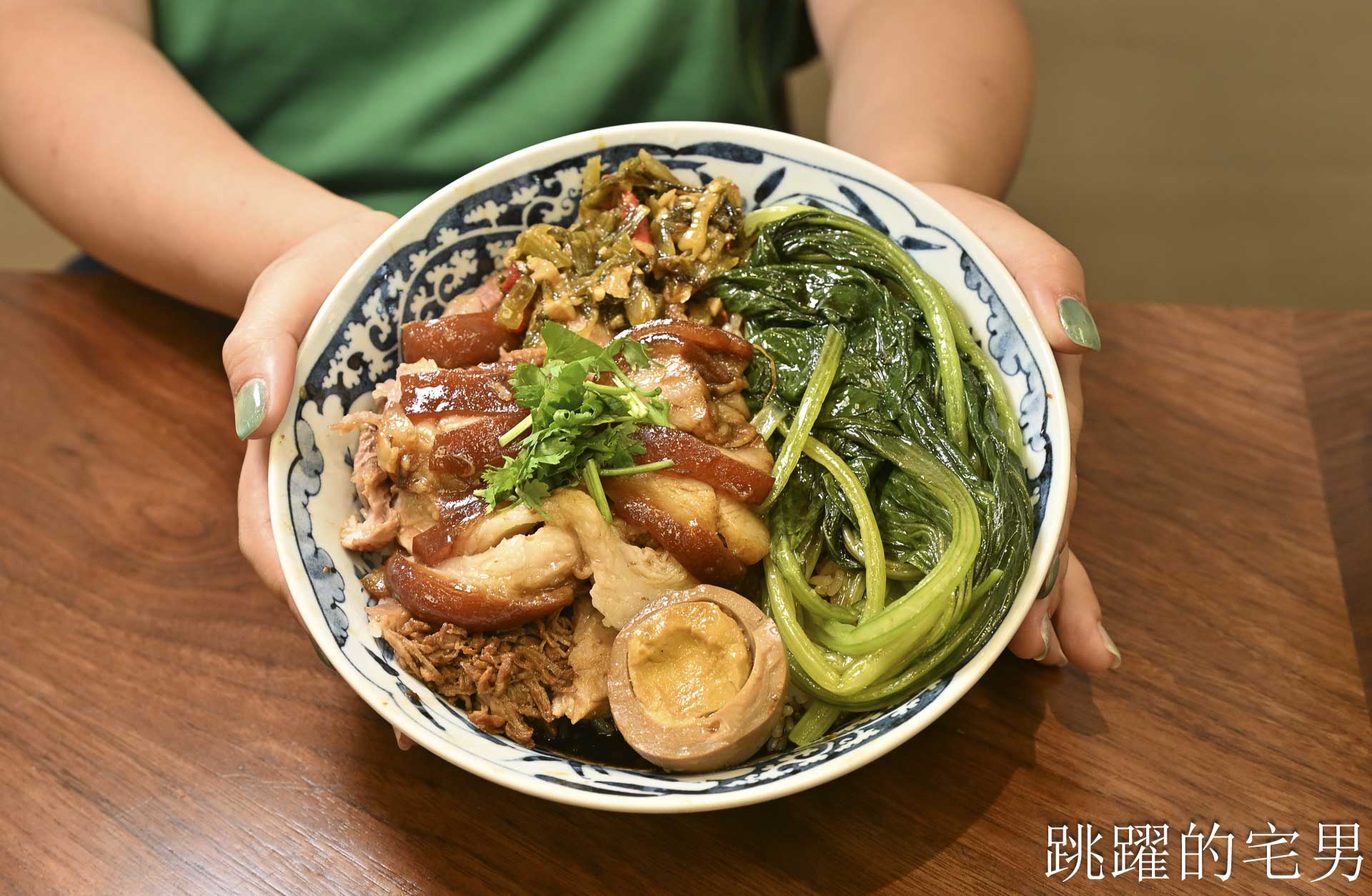 [花蓮壽豐美食]壽豐小吃隆江豬腳飯 :  台灣居然有賣隆江豬腳飯！一碗道盡男人的浪漫，四點金膠質滿滿一抿就化，壽豐美食推薦