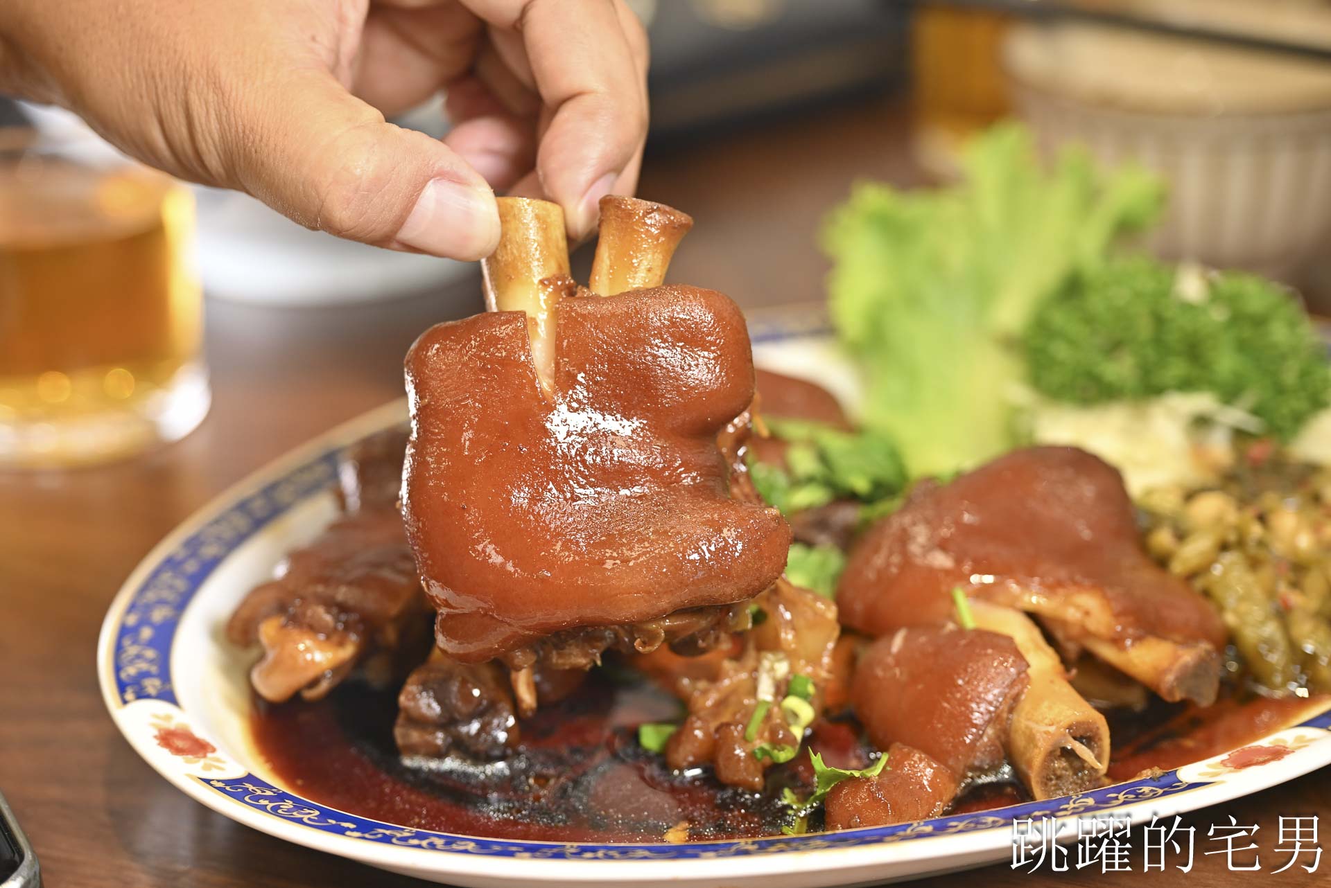 [花蓮壽豐美食]壽豐小吃隆江豬腳飯 :  台灣居然有賣隆江豬腳飯！一碗道盡男人的浪漫，四點金膠質滿滿一抿就化，壽豐美食推薦