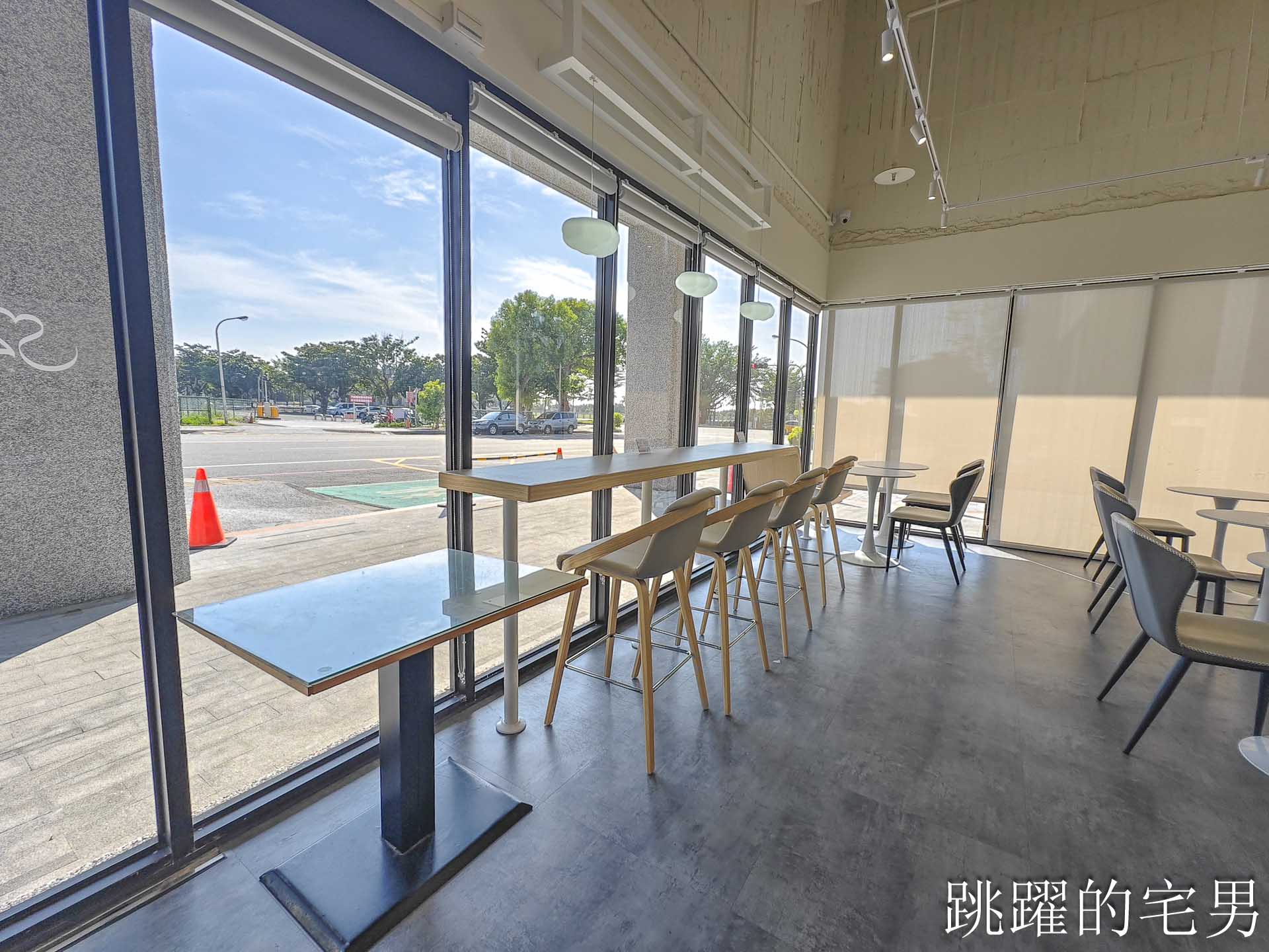[花蓮早午餐]健康補給站-早上8點就有好吃健康餐，大片落地窗很舒服，蛋白質十足!  門諾醫院健康管理中心大樓