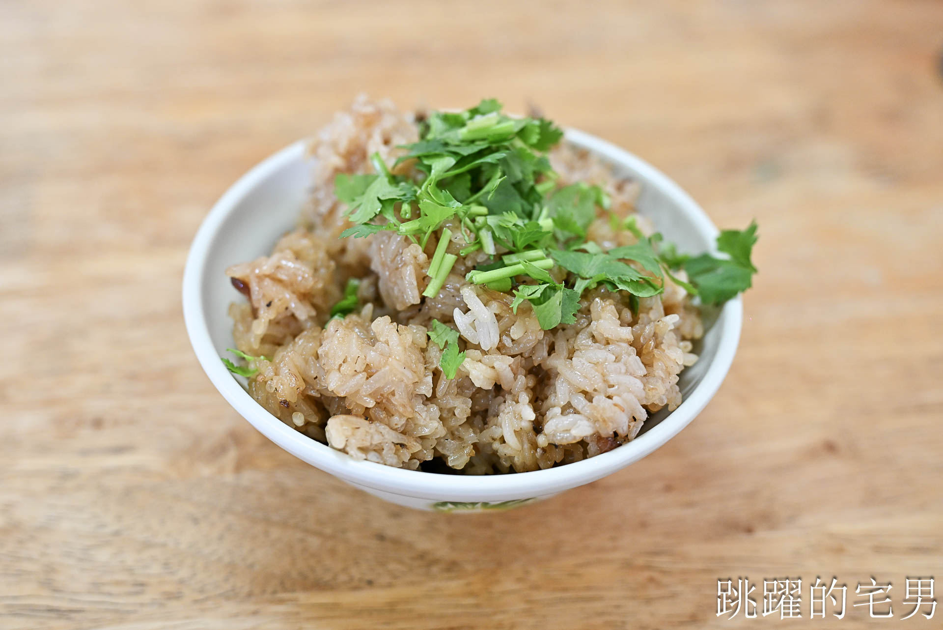 [吉安早餐]湯家油飯-花蓮早餐炒麵份量多，一早就有油飯可以吃