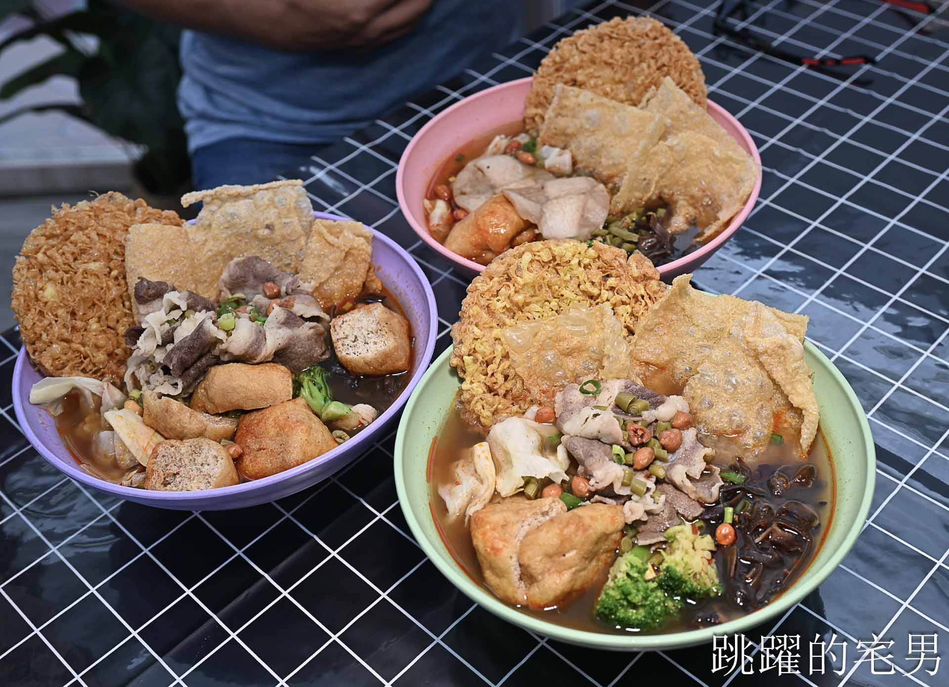 [花蓮螺螄粉]十三妹螺螄粉花蓮中華店-可選多種配料，不加酸筍更符合台灣人口味， 還可以變原味蔬食滷味!