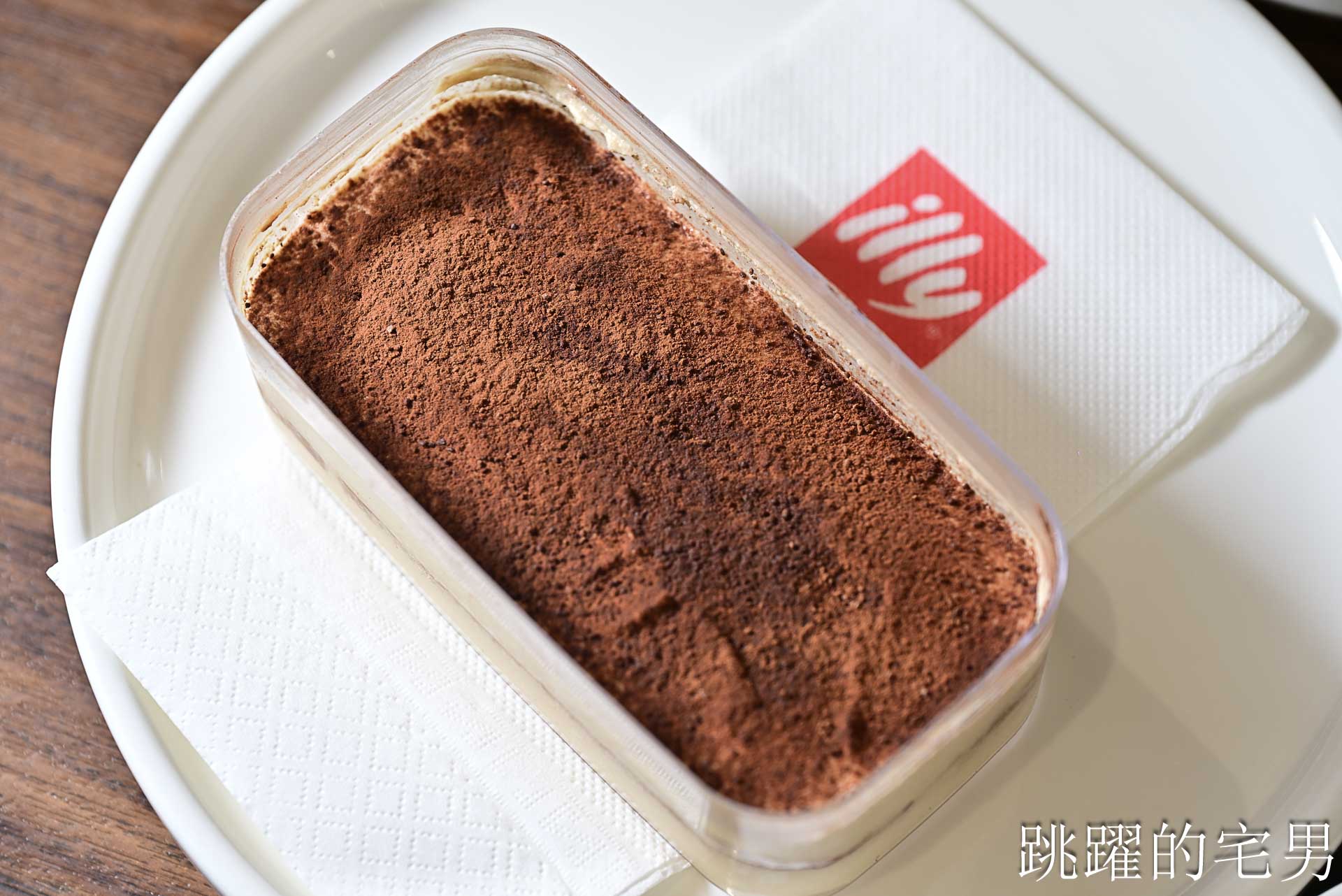 [曼谷四面佛美食]illy Caffè Erawan -曼谷暢飲! 2小時紅白酒暢飲只要690元！泰國名菜Massaman超好吃、義大利麵到提拉米蘇都滿足，Erawan Bangkok奇隆站美食