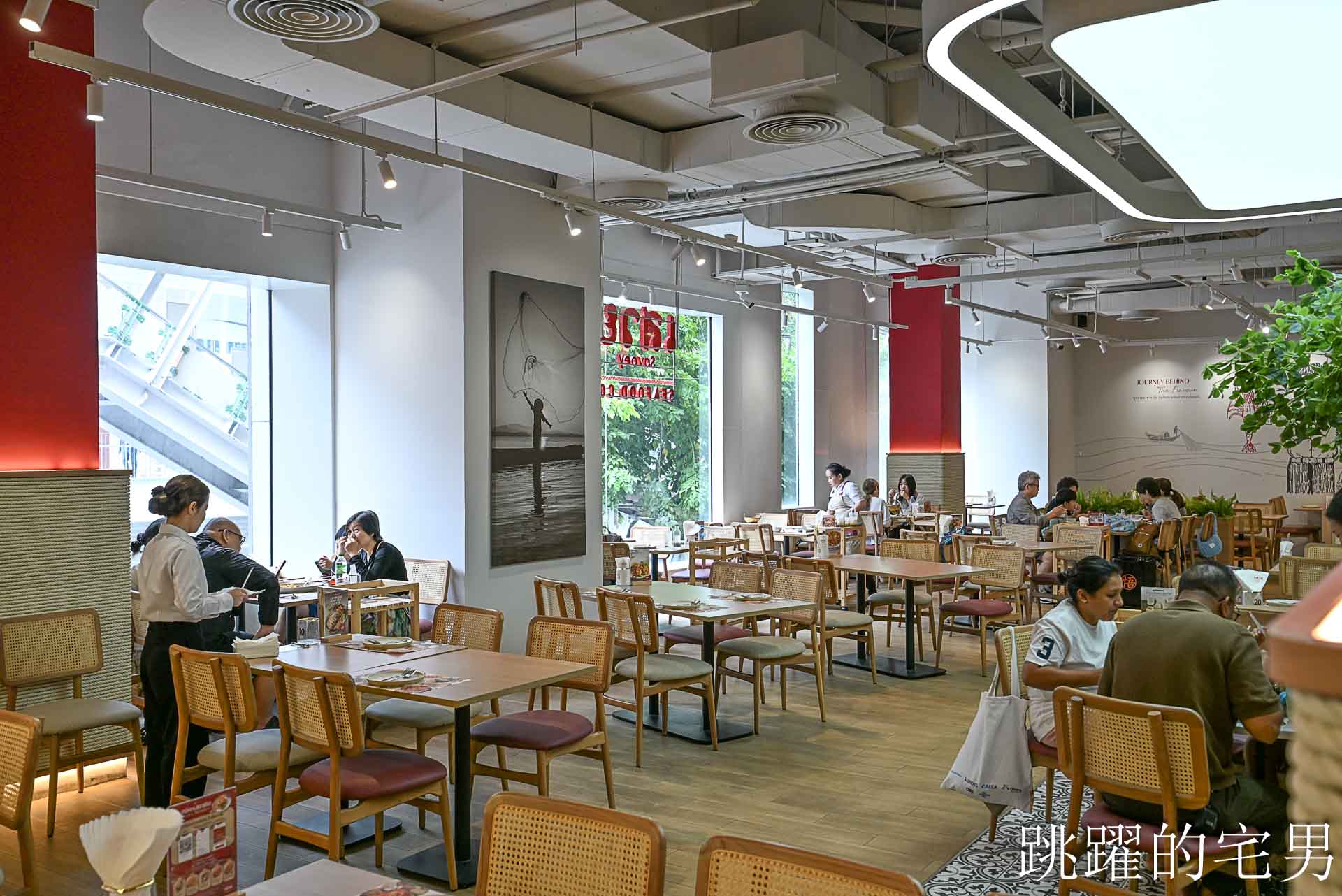 [奇隆站美食]Savoey上味泰餐館 Mercury Ville-泰國官方認證最佳50年曼谷海鮮餐廳，人生吃過最好吃蝦肉餅就在這! 空間舒服還有提供包廂  seafood savoey mercury ville