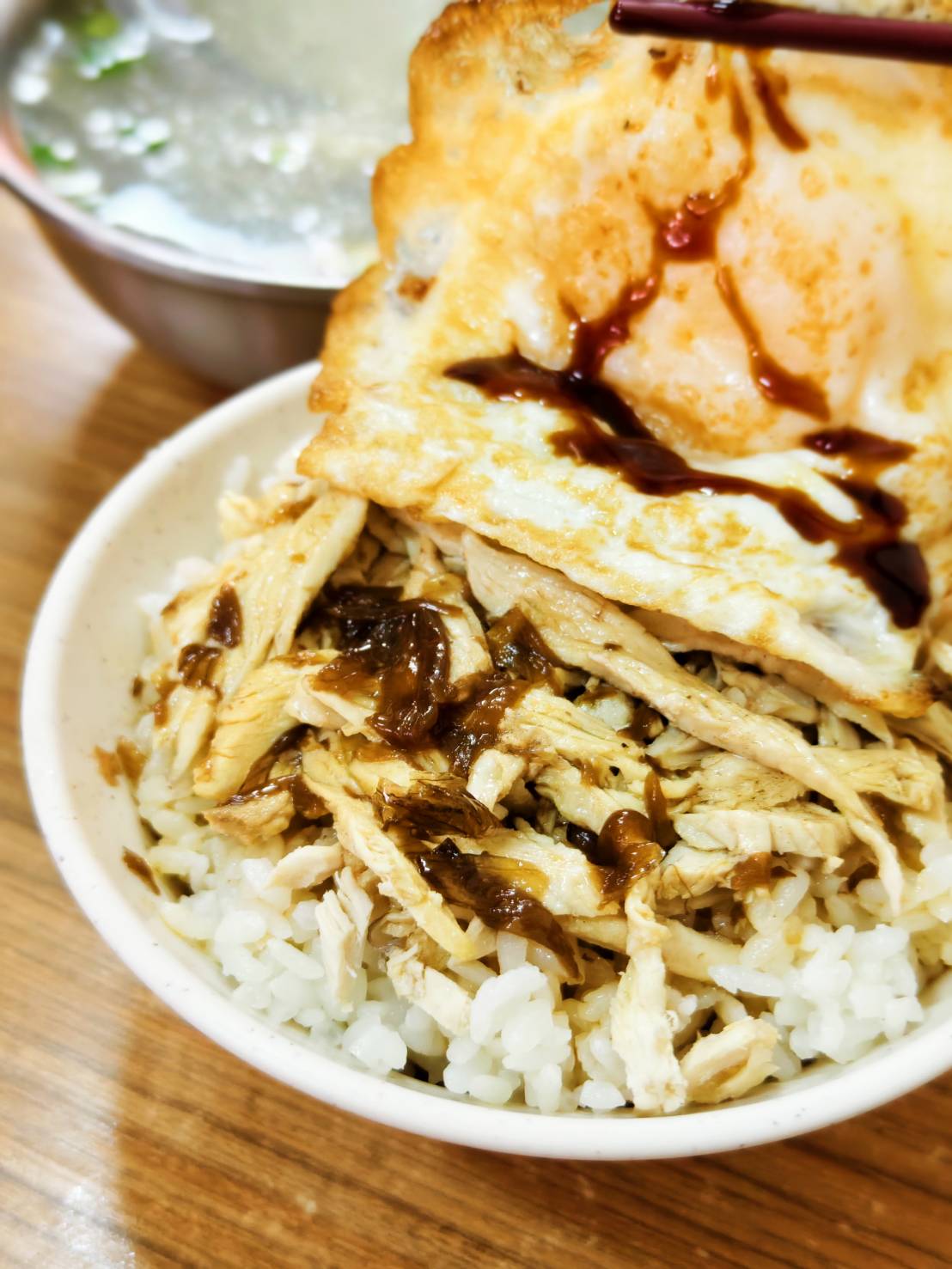 [花蓮小吃]德安雞肉飯-花蓮早餐吃雞滷飯、蛤蠣湯、滷白菜，活力十足，德安雞肉飯菜單