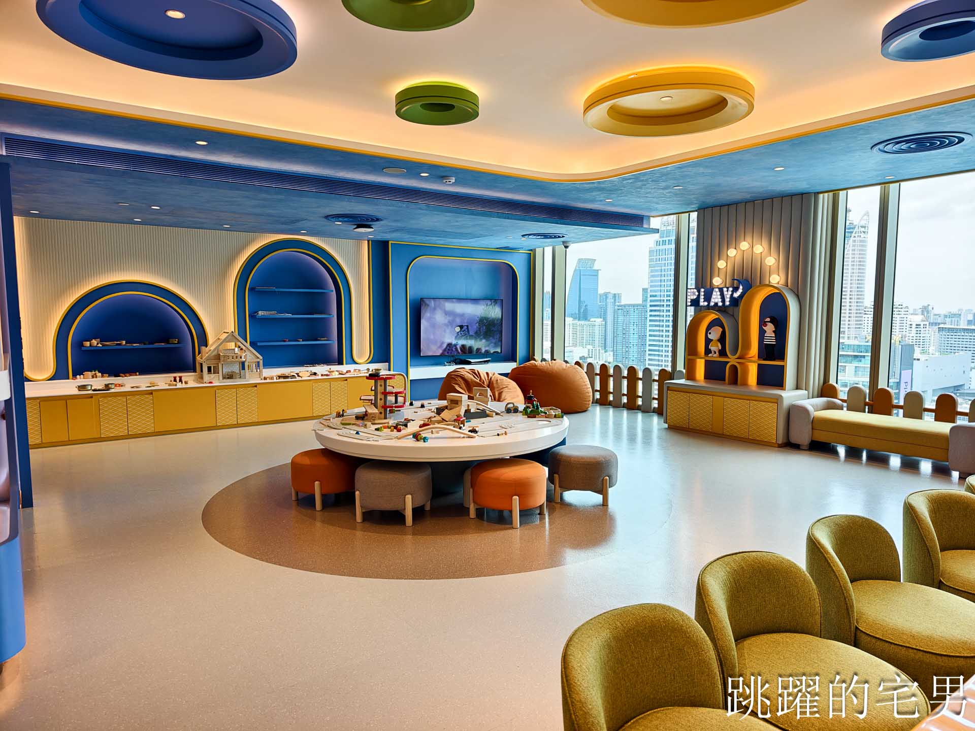 [泰國曼谷飯店推薦]Grande Centre Point Prestige-五星級飯店4天3夜完整體驗，四面佛旁全新五星飯店提供SPA溫泉免費按摩，免費客房服務、親子遊戲區、無邊際游泳池，曼谷四面佛住宿，奇隆站住宿