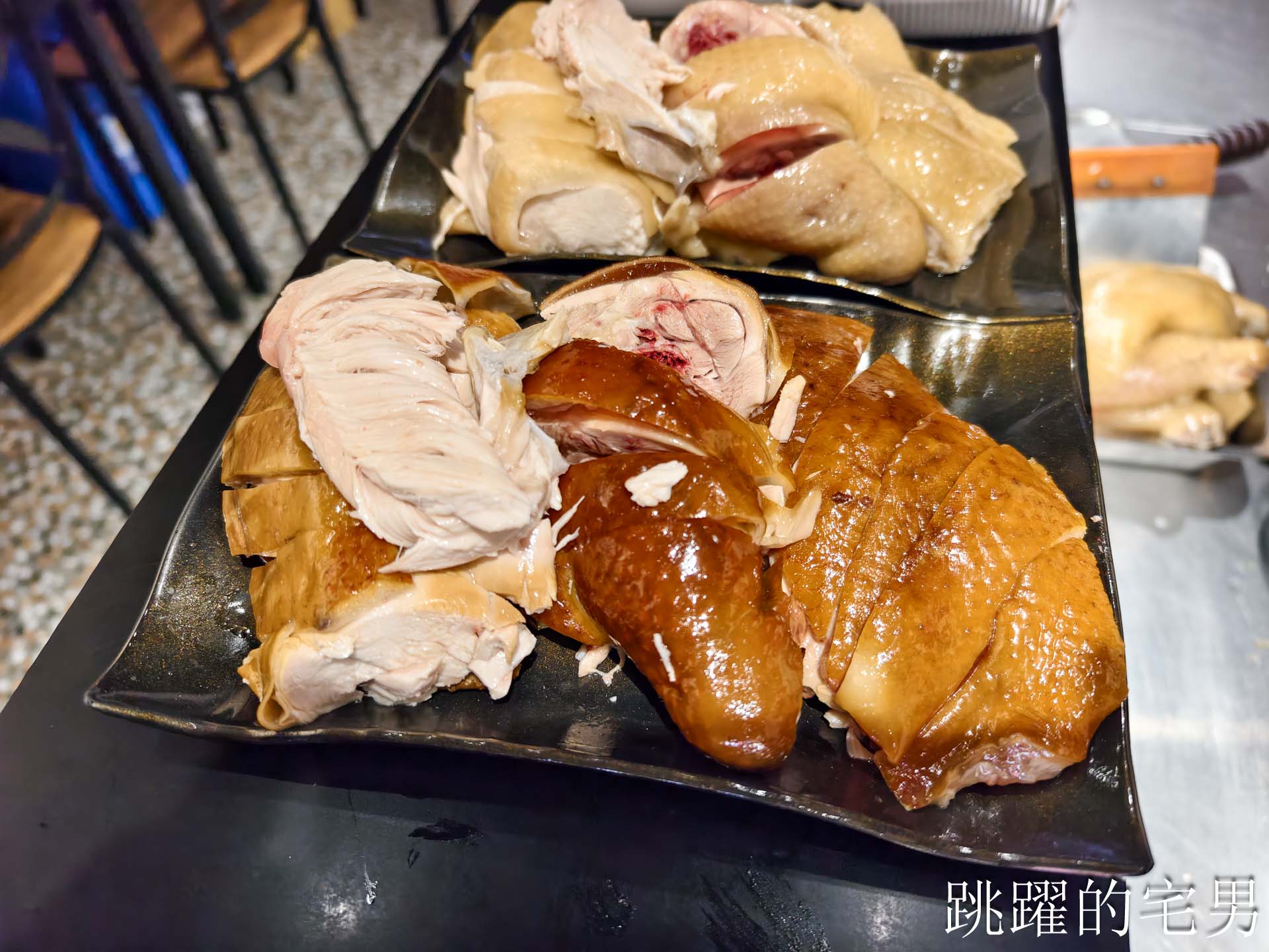 [花蓮美食]游家熟雞肉專賣店-大推煙燻雞腿飯，香氣四溢油脂豐厚，溫體雞肉好吃得沒話說，醉雞、鹽水雞都有賣整隻，花蓮下午有營業餐廳