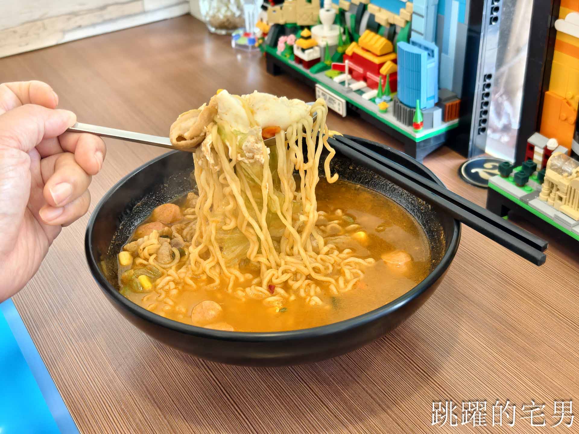 網站近期文章：[吉安早餐]弘爺漢堡花蓮仁里店-花蓮好吃辛拉麵價格實在，一吃好幾回，花蓮早午餐吃得到
