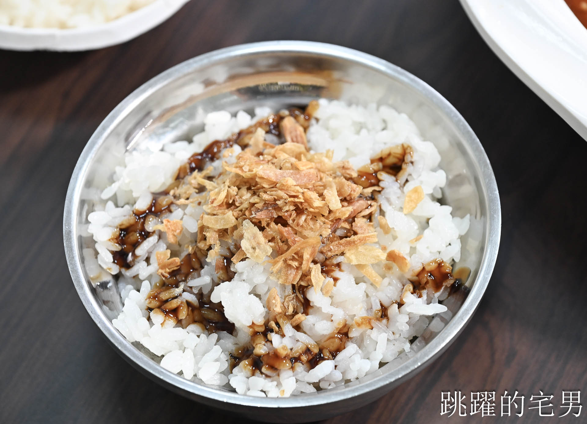[竹山美食推薦]以鵝傳鵝竹山總店-這家完全可以為了這個燒鵝來南投，皮脆肉嫩味道超迷人，還能點半隻太方便了，台灣燒鵝推薦，紫南宮美食、竹山聚餐推薦