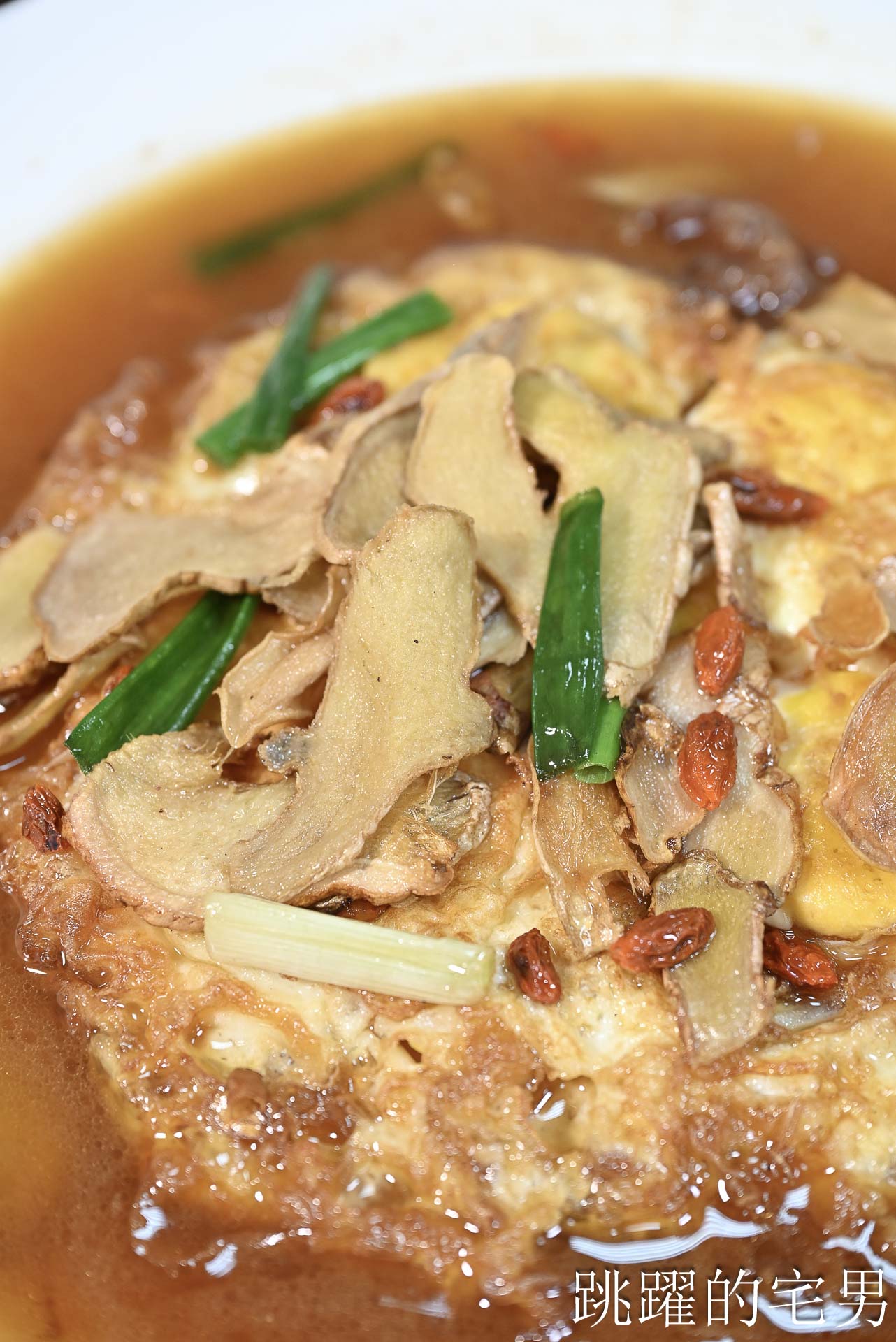 [竹山美食推薦]以鵝傳鵝竹山總店-這家完全可以為了這個燒鵝來南投，皮脆肉嫩味道超迷人，還能點半隻太方便了，台灣燒鵝推薦，紫南宮美食、竹山聚餐推薦