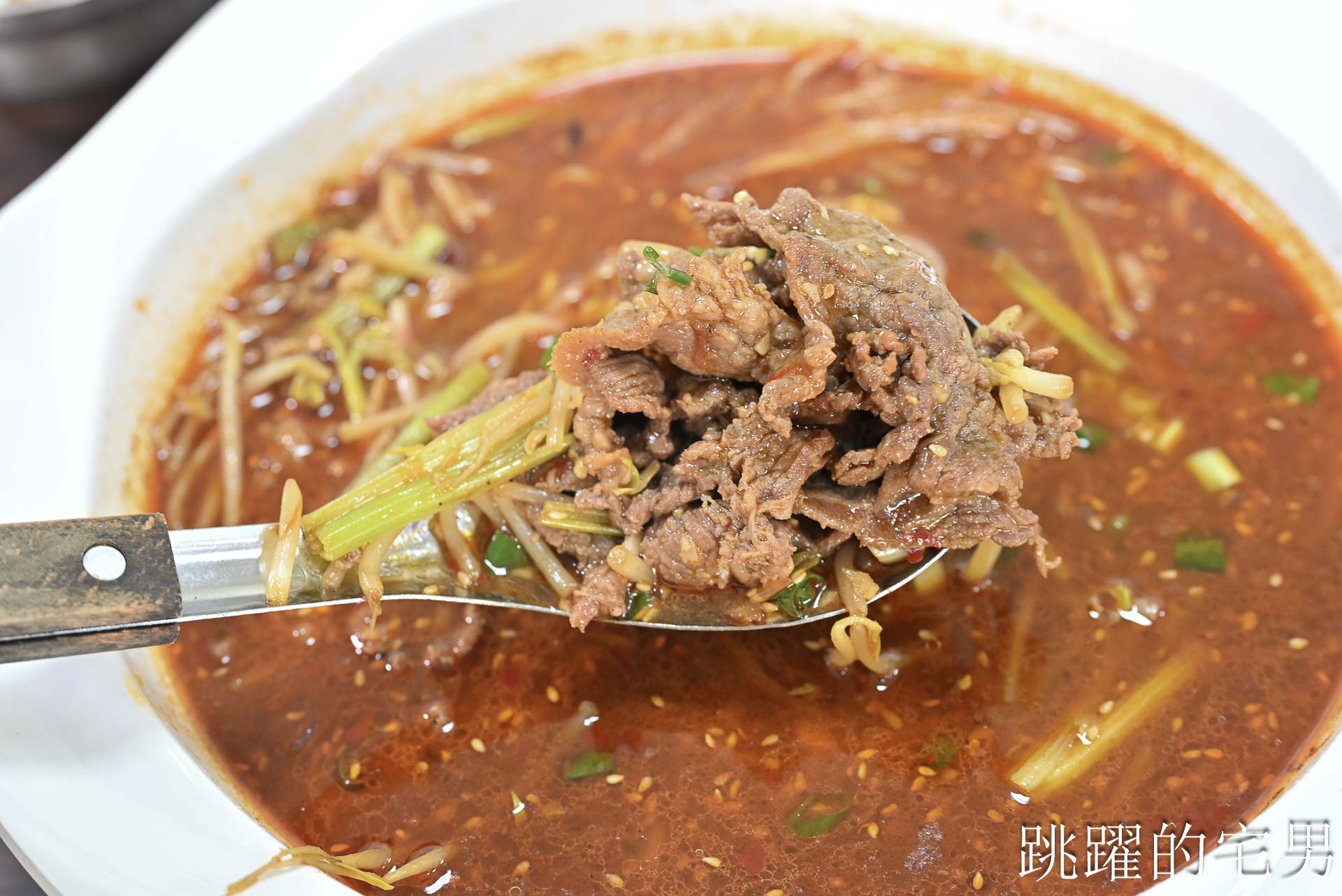 [竹山美食推薦]以鵝傳鵝竹山總店-這家完全可以為了這個燒鵝來南投，皮脆肉嫩味道超迷人，還能點半隻太方便了，台灣燒鵝推薦，紫南宮美食、竹山聚餐推薦