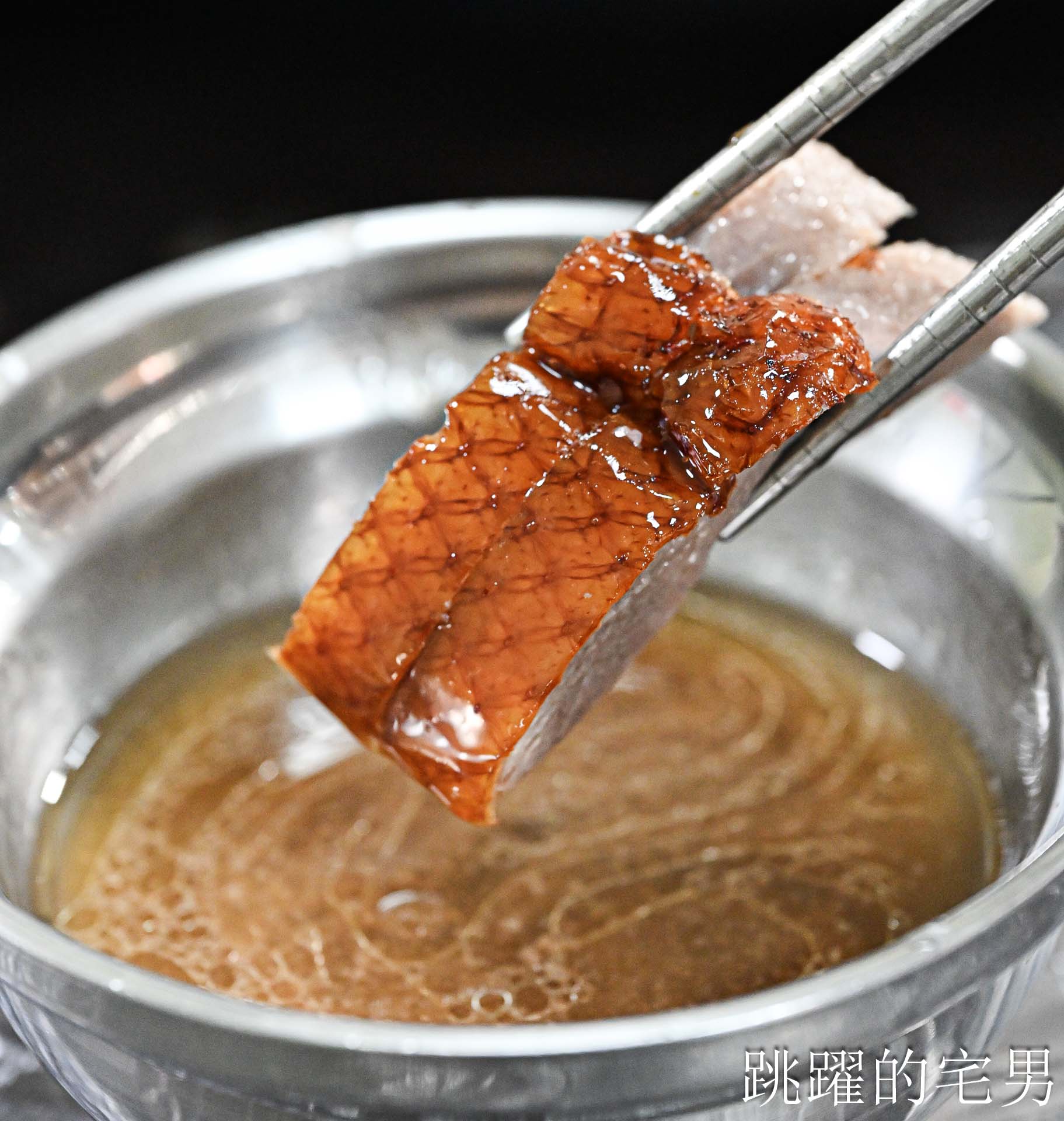[竹山美食推薦]以鵝傳鵝竹山總店-這家完全可以為了這個燒鵝來南投，皮脆肉嫩味道超迷人，還能點半隻太方便了，台灣燒鵝推薦，紫南宮美食、竹山聚餐推薦