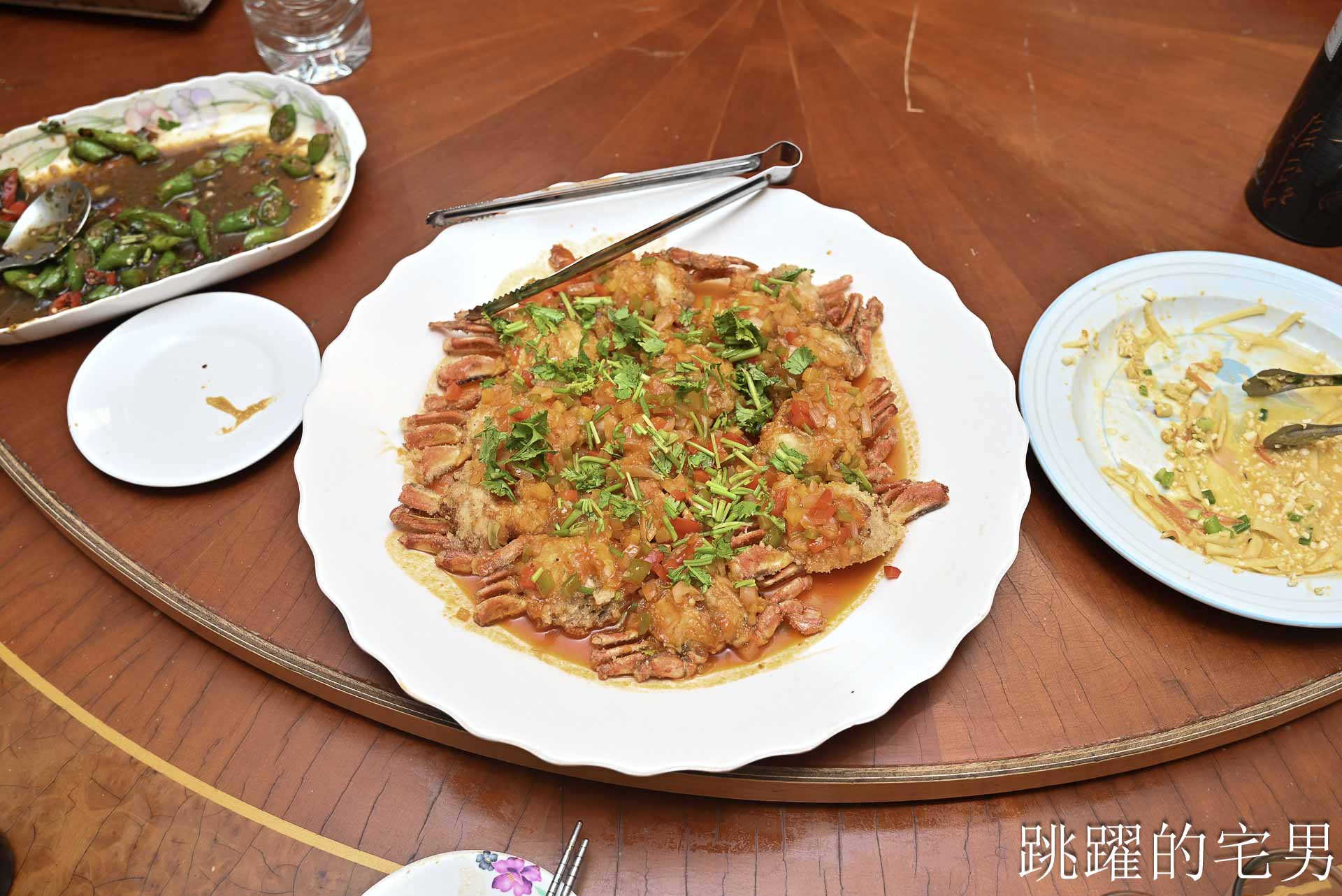 [花蓮有包廂餐廳]原內靜香A灶咖-沒招牌全場就1桌，最好喝蛋花湯居然在這裡?! 免收開瓶費沒招牌家庭式投幣卡拉OK，花蓮唱歌餐廳推薦，無菜單料理