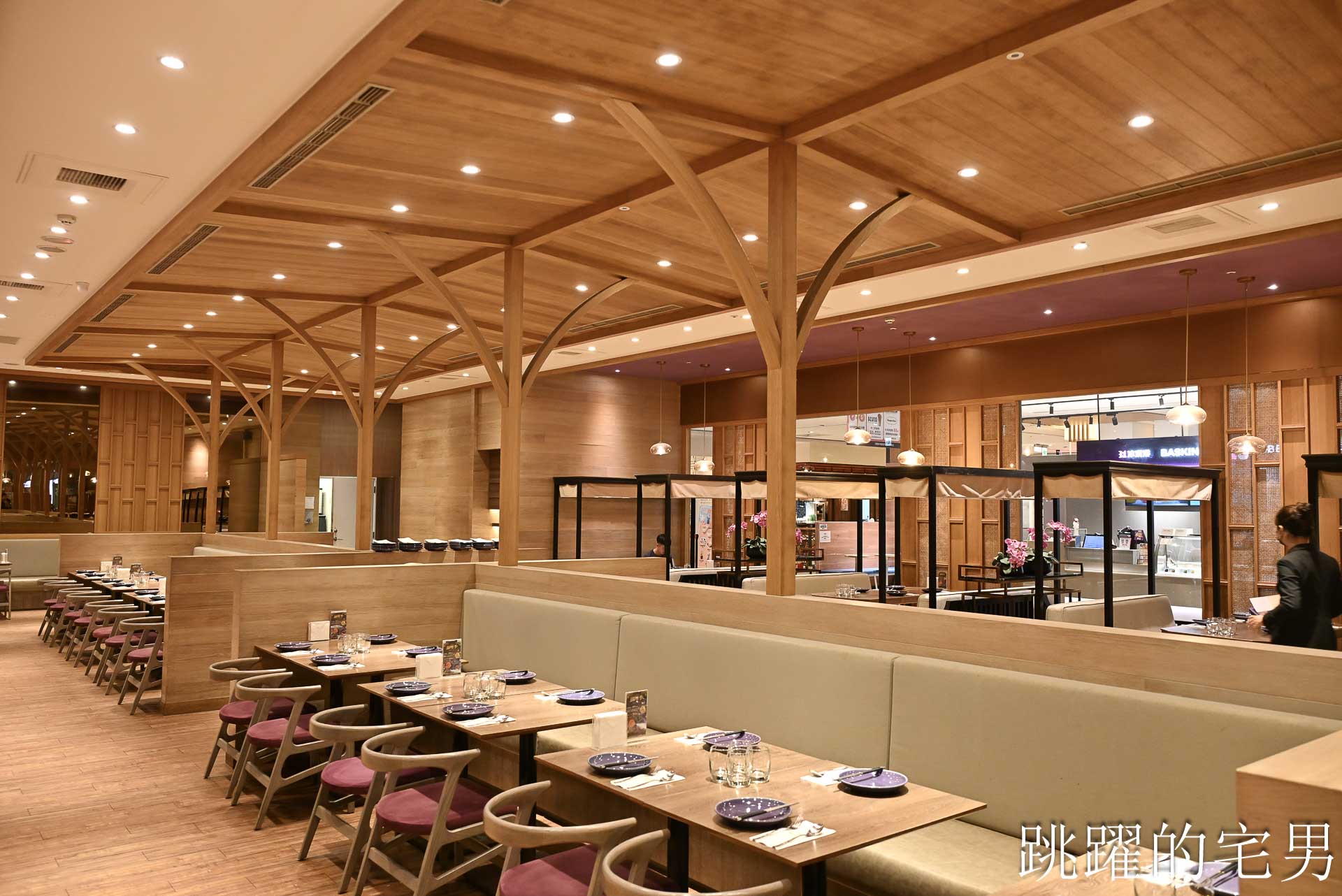 [新莊美食]NARA Thai Cuisine 泰式料理(新北新莊宏匯店)-新北米其林推薦泰國料理餐廳，空間質感好