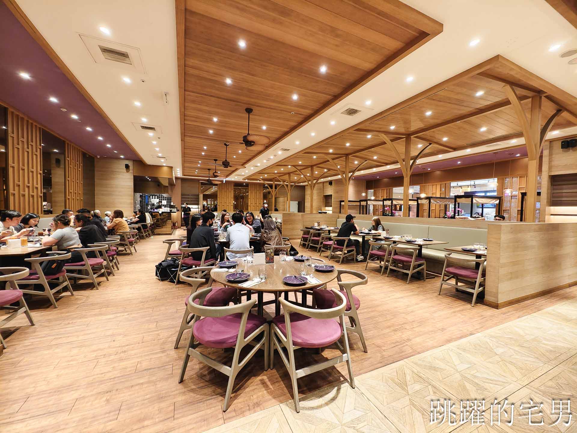 網站近期文章：[新莊美食]NARA Thai Cuisine 泰式料理(新北新莊宏匯店)-新北米其林推薦泰國料理餐廳，空間質感好