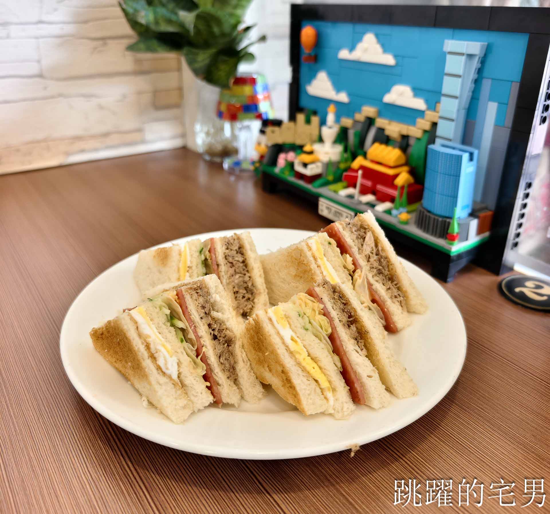 [吉安早餐]弘爺漢堡花蓮仁里店-花蓮好吃辛拉麵價格實在，一吃好幾回，花蓮早午餐吃得到