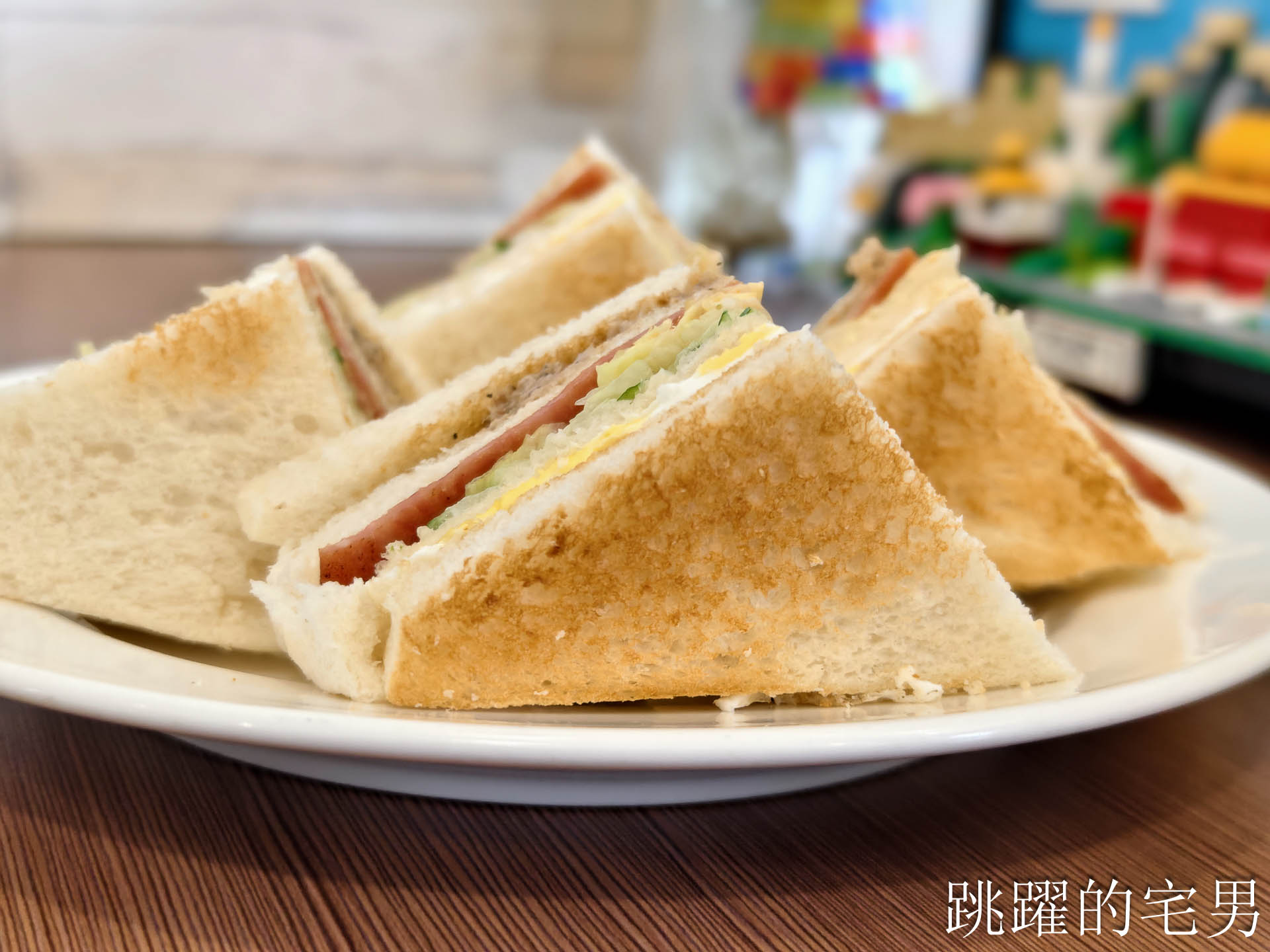 [吉安早餐]弘爺漢堡花蓮仁里店-花蓮好吃辛拉麵價格實在，一吃好幾回，花蓮早午餐吃得到