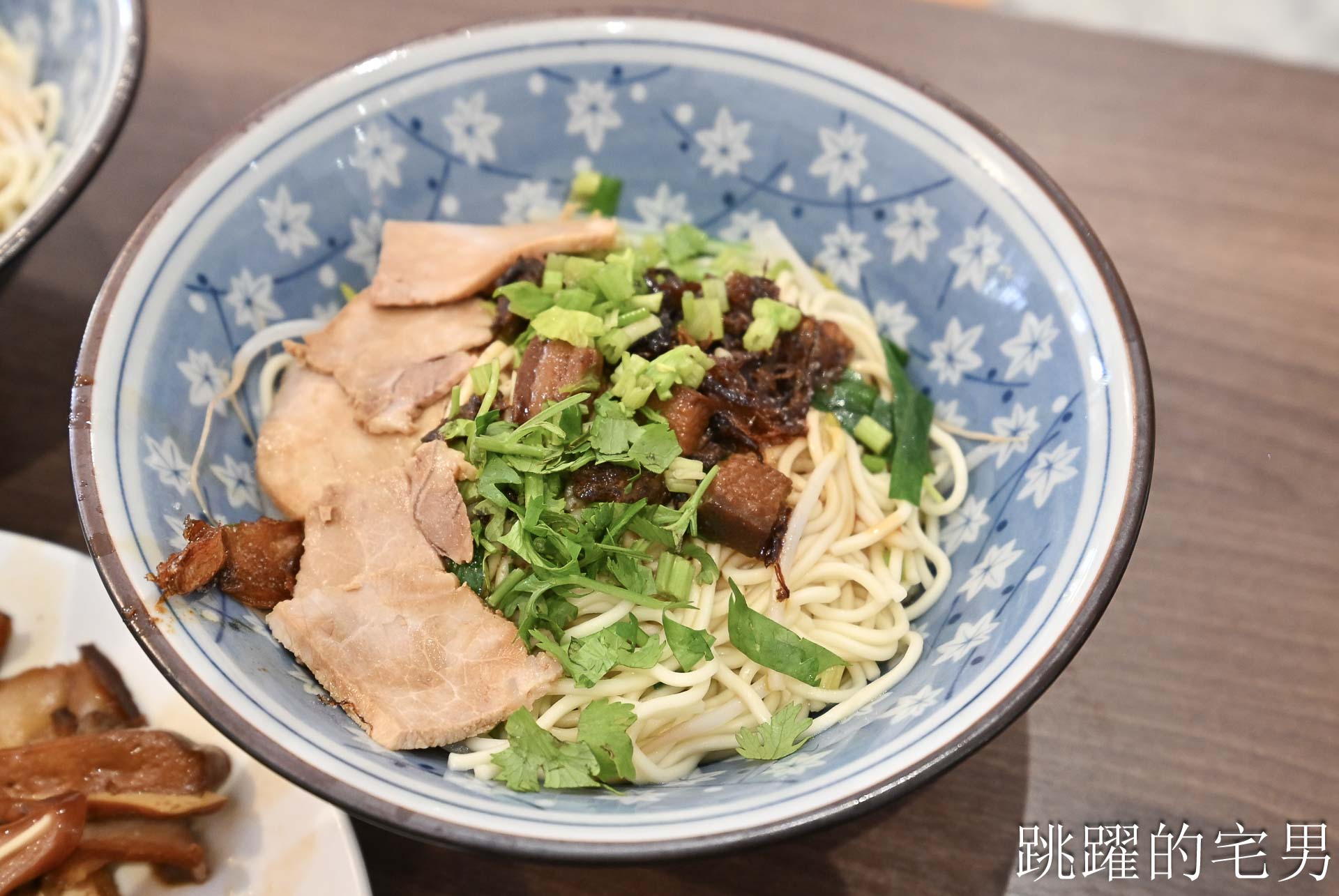 [玉里美食]馬蓋先美食玉里麵-空間像早午餐的花蓮麵店，玉里下午有營業餐廳