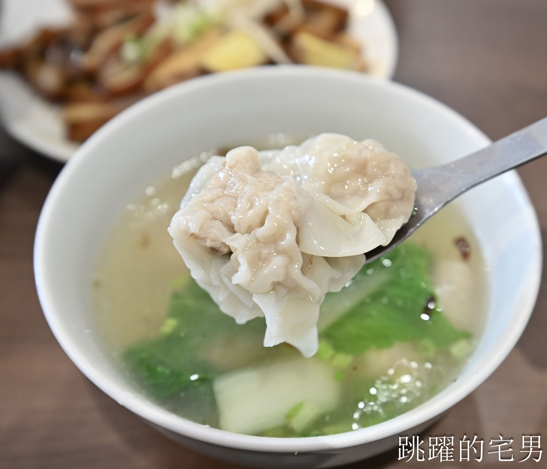 [玉里美食]馬蓋先美食玉里麵-空間像早午餐的花蓮麵店，玉里下午有營業餐廳