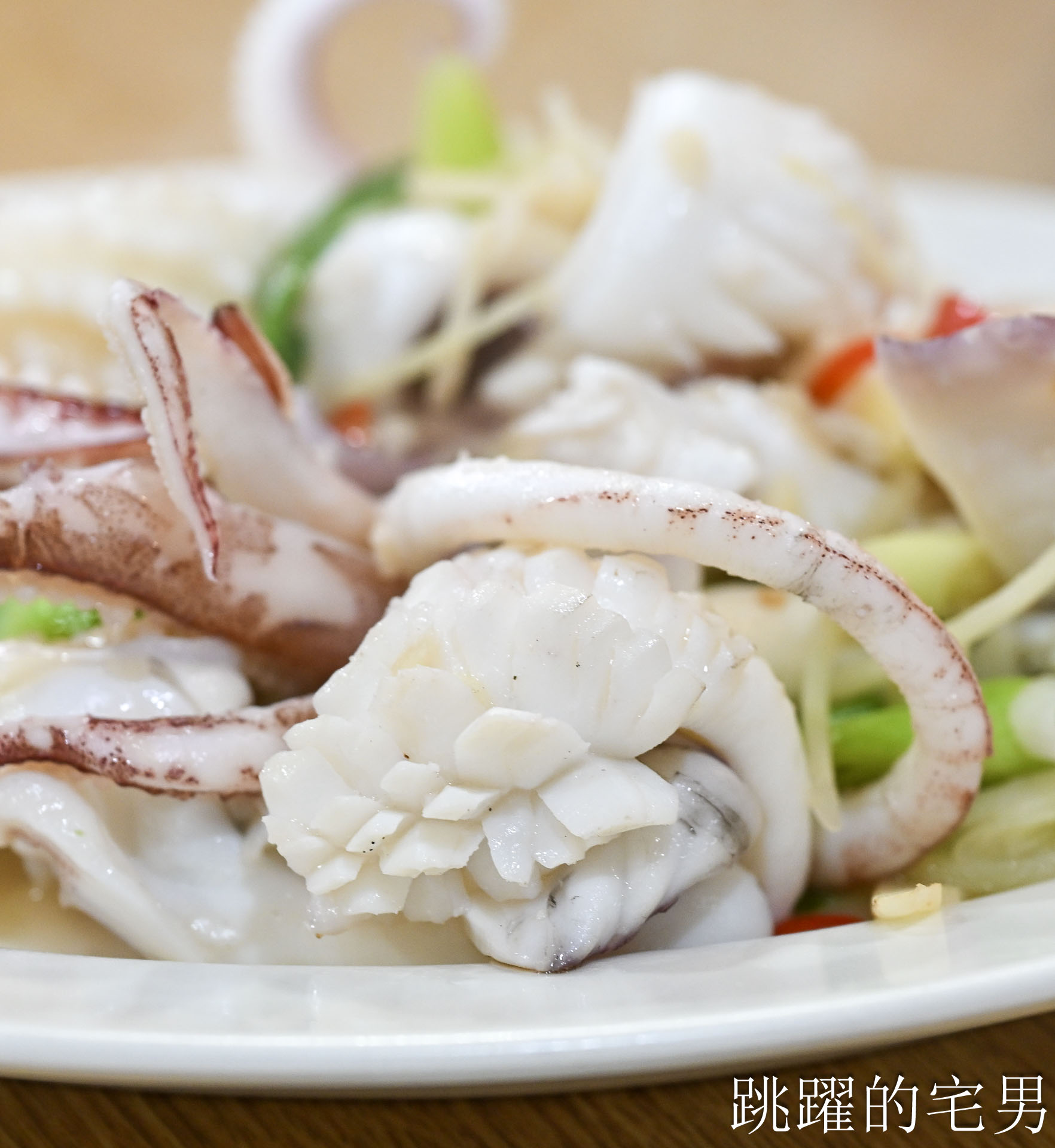 [大安區熱炒]日海海鮮店-這家台北熱炒好吃到續點27道菜?!  牛小排超級美味，捷運科技大樓站美食推薦，台北海產店推薦
