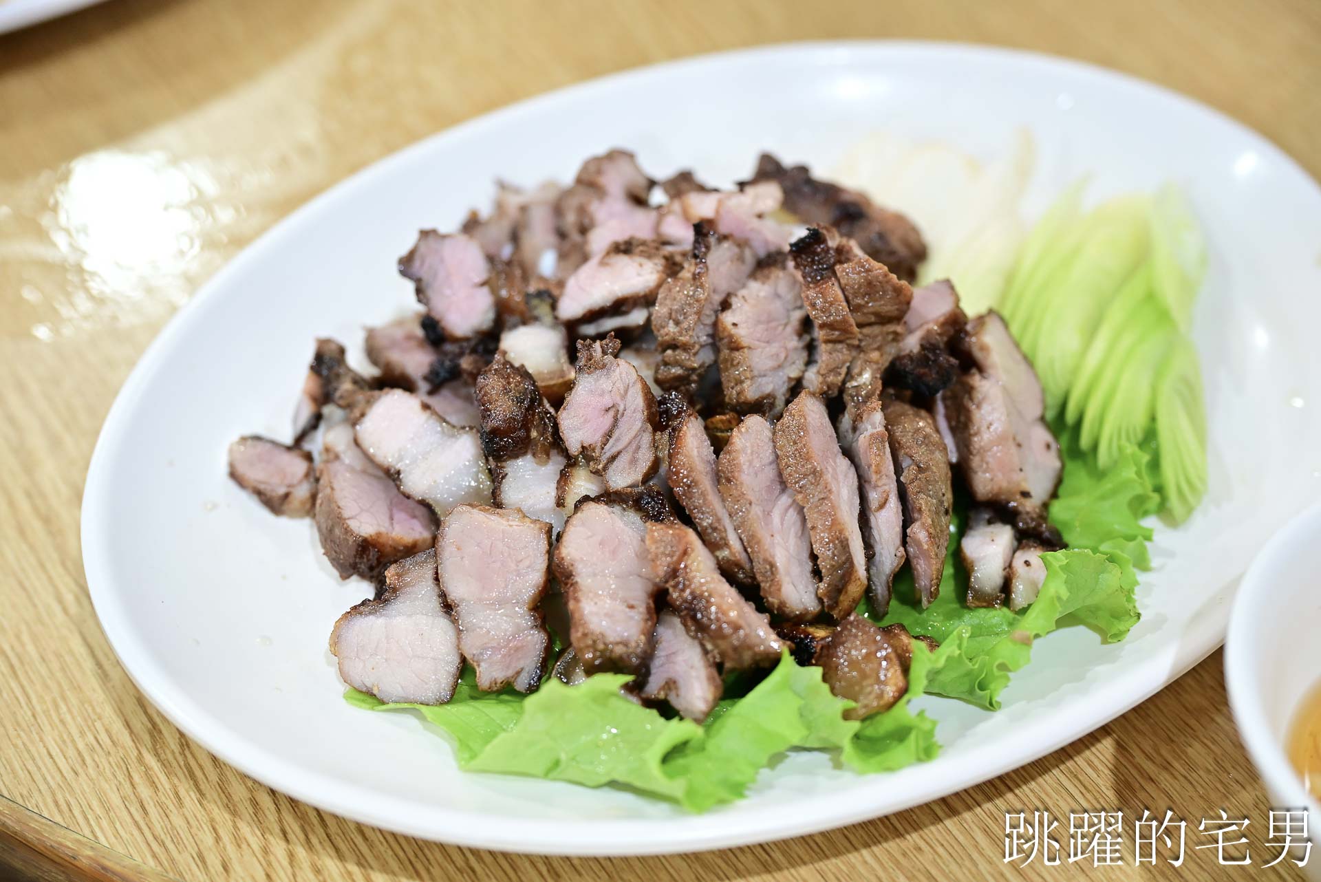 [大安區熱炒]日海海鮮店-這家台北熱炒好吃到續點27道菜?!  牛小排超級美味，捷運科技大樓站美食推薦，台北海產店推薦