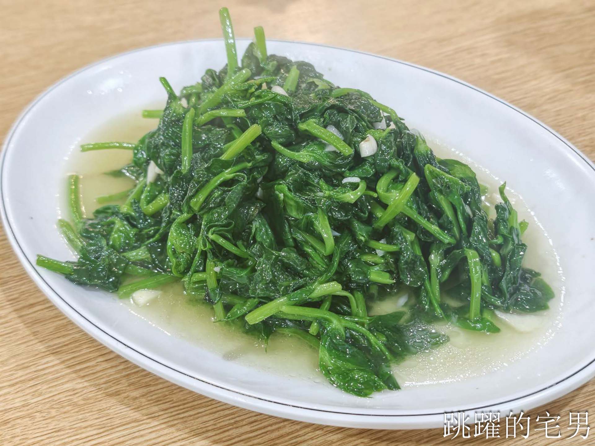 [大安區熱炒]日海海鮮店-這家台北熱炒好吃到續點27道菜?!  牛小排超級美味，捷運科技大樓站美食推薦，台北海產店推薦
