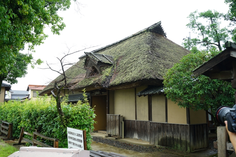 [日本九州-大分-日田市美食]琴音庵-日田町懷舊老街旁咖啡廳 加橄欖油的刨冰也太妙了 走訪咸宜園文化史蹟 寧靜庭園舊宅古井 時間仿佛就停留在時間的隙縫之中