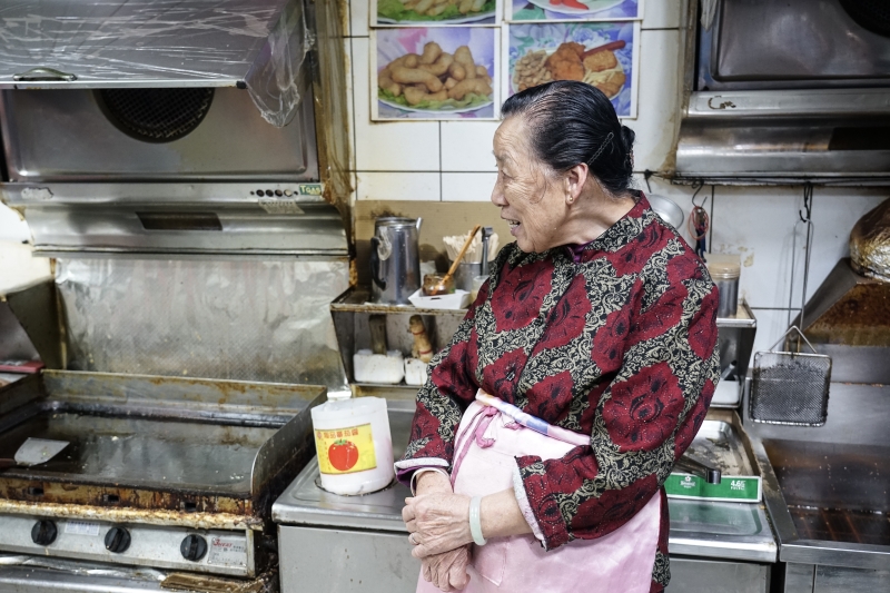 [馬祖美食]超群繼光餅-單純的美味我可以吃4個 一連光顧5次 馬祖漢堡 南竿必吃美食 早餐到晚餐全天營業