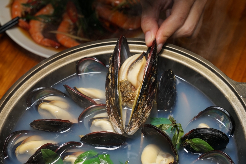 [馬祖南竿美食]蝦寮食堂- 老酒蝦 豆乳雞 佛手 淡菜  連在地人都愛的馬祖必吃美食