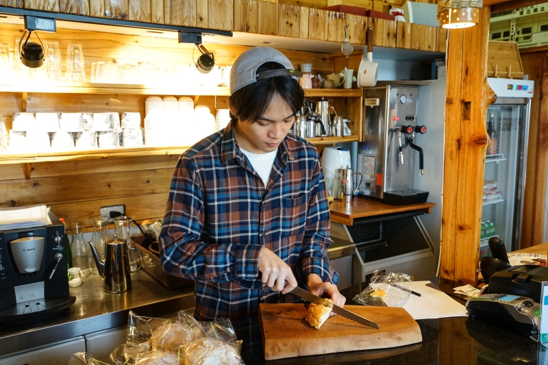 [馬祖自由行]腳踏無人沙灘 俯瞰島嶼風景 自由浪漫芹壁下午茶 北竿一日行程 租車 午餐 景點收錄