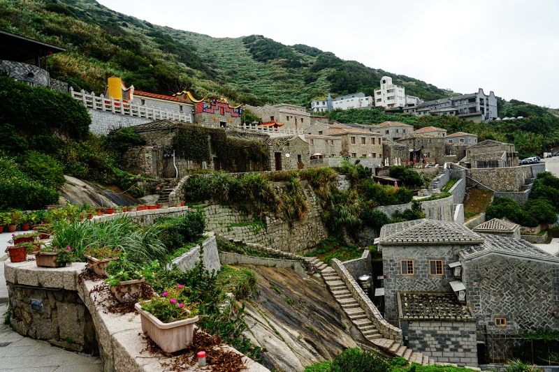 [馬祖自由行]腳踏無人沙灘 俯瞰島嶼風景 自由浪漫芹壁下午茶 北竿一日行程 租車 午餐 景點收錄