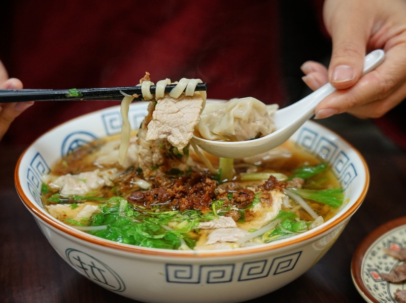 [花蓮吉安美食]慶豐麵店-這家獨特煙燻小菜太美味  必吃三角肉 豬尾巴 豬肝 太晚來就沒有啦 花蓮美食推薦