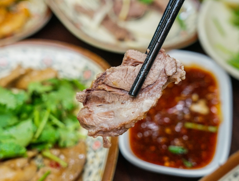 [花蓮吉安美食]慶豐麵店-這家獨特煙燻小菜太美味  必吃三角肉 豬尾巴 豬肝 太晚來就沒有啦 花蓮美食推薦