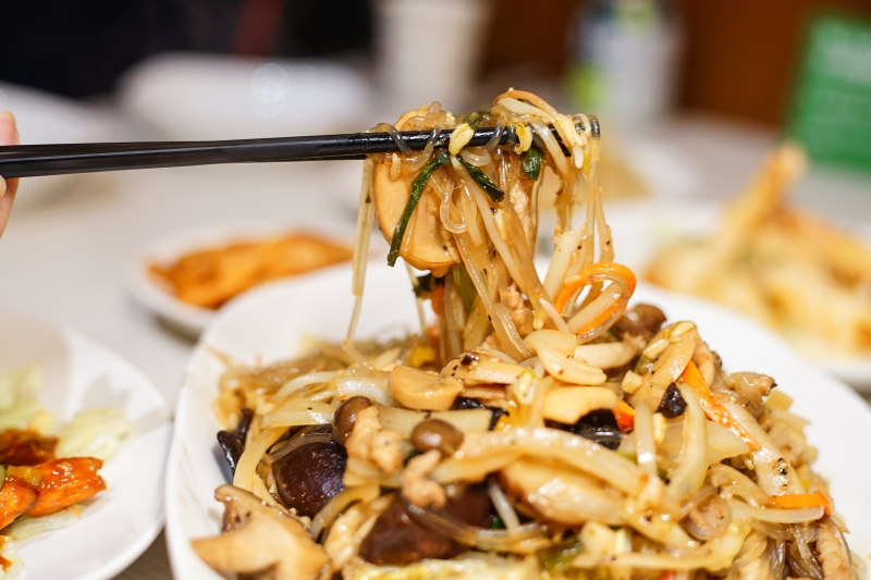 [中山區美食] 台北也有韓式中華料理可以吃 大推海鮮炒碼麵 黑色炸醬麵 乾烹雞推薦 南京復興站美食 -馬醬韓國中華料理